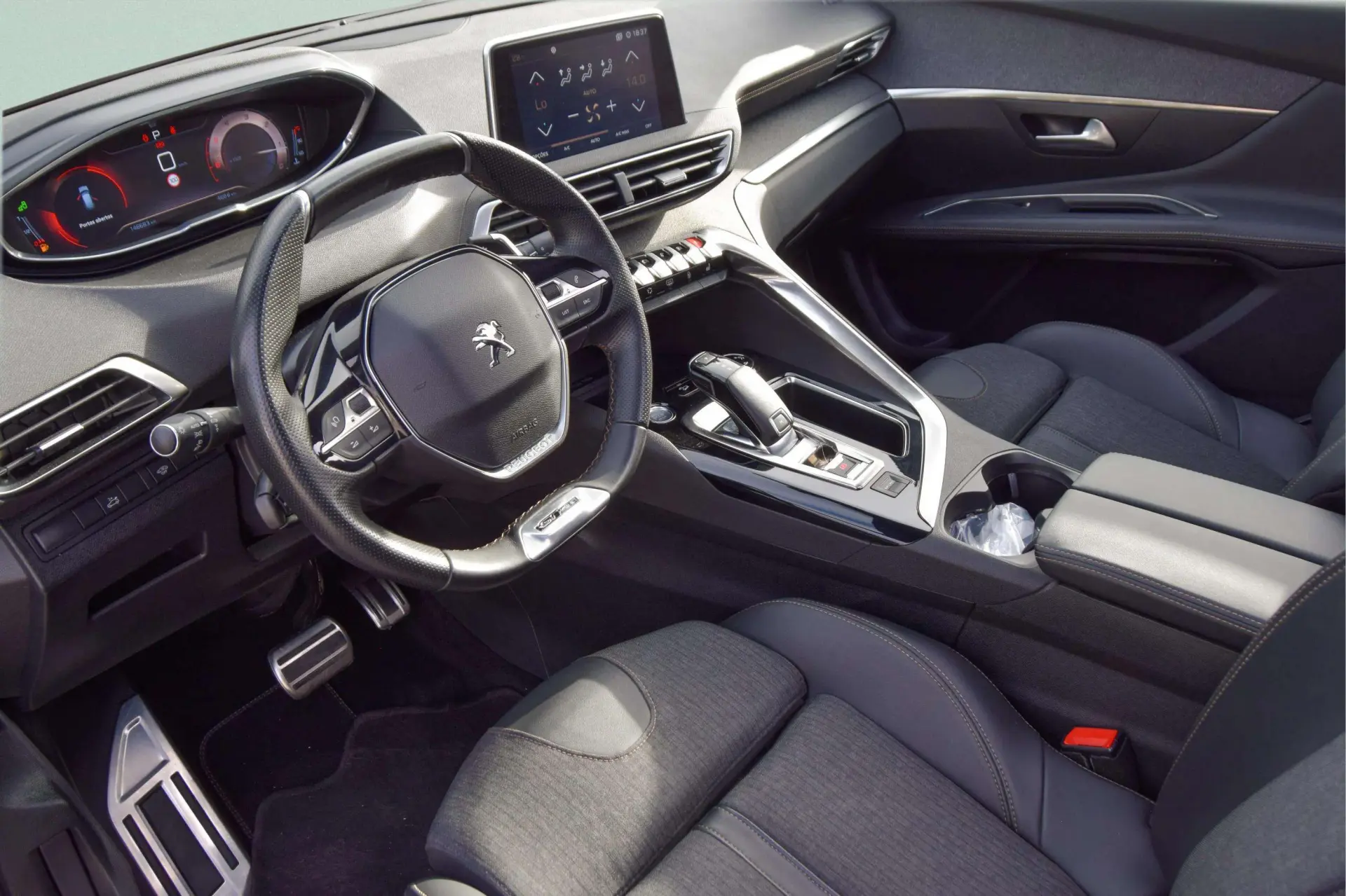 Peugeot 3008 1.5 BlueHDi GT Line EAT8 11