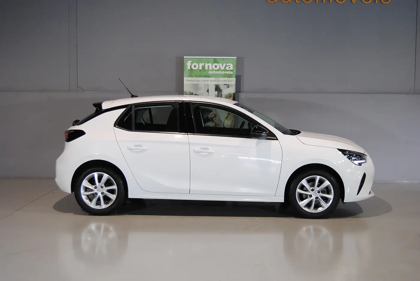 Opel Corsa 1.2 Business Edition 5