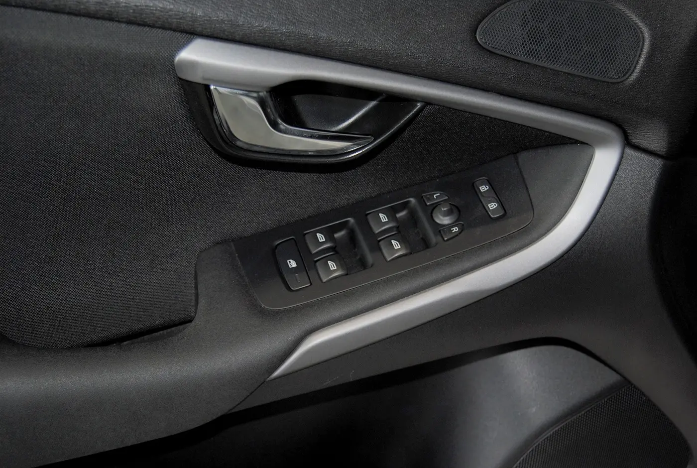 Volvo V40 2.0 D2 Kinetic 19