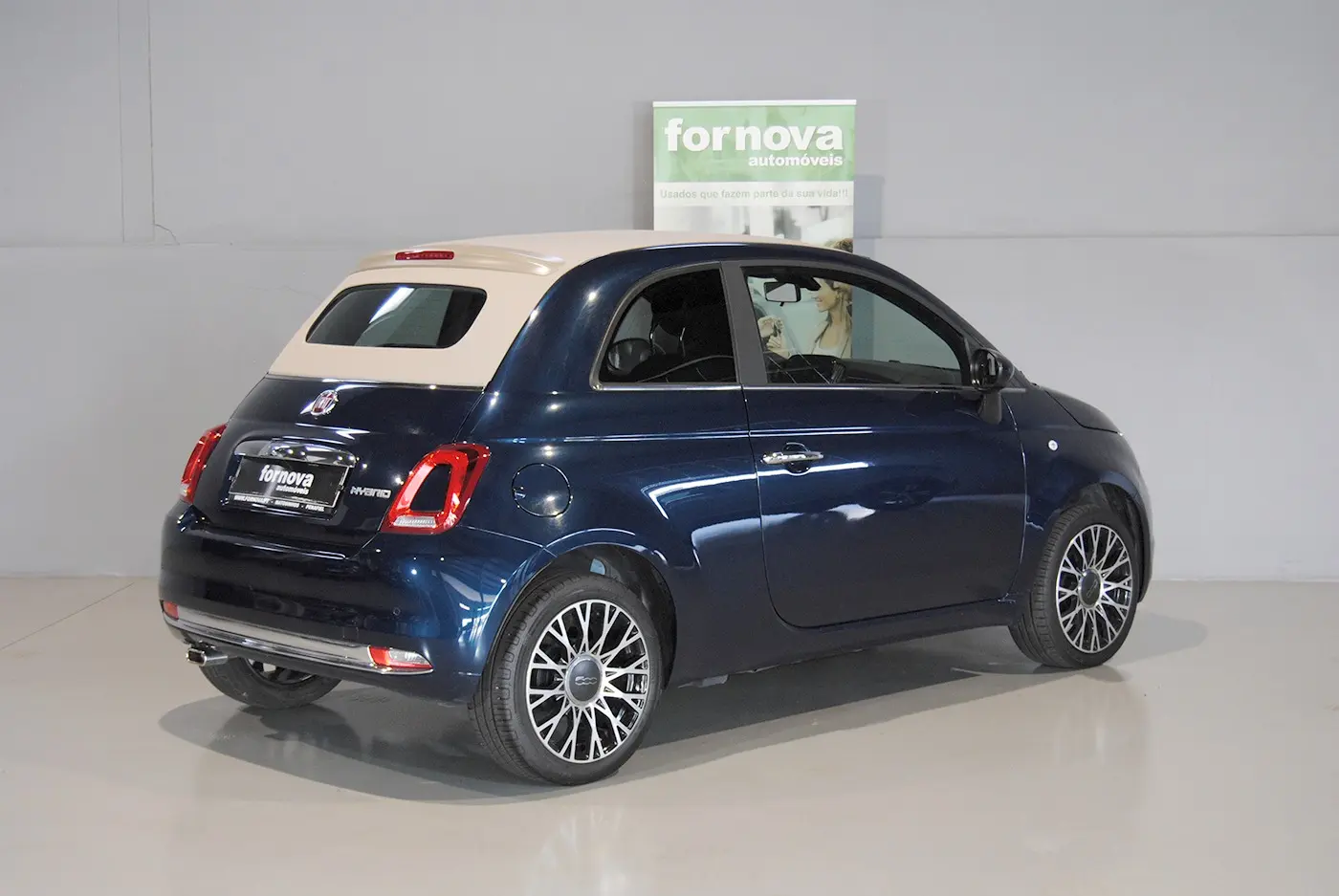 Fiat 500C 1.0 Hybrid Pack Style Plus 6