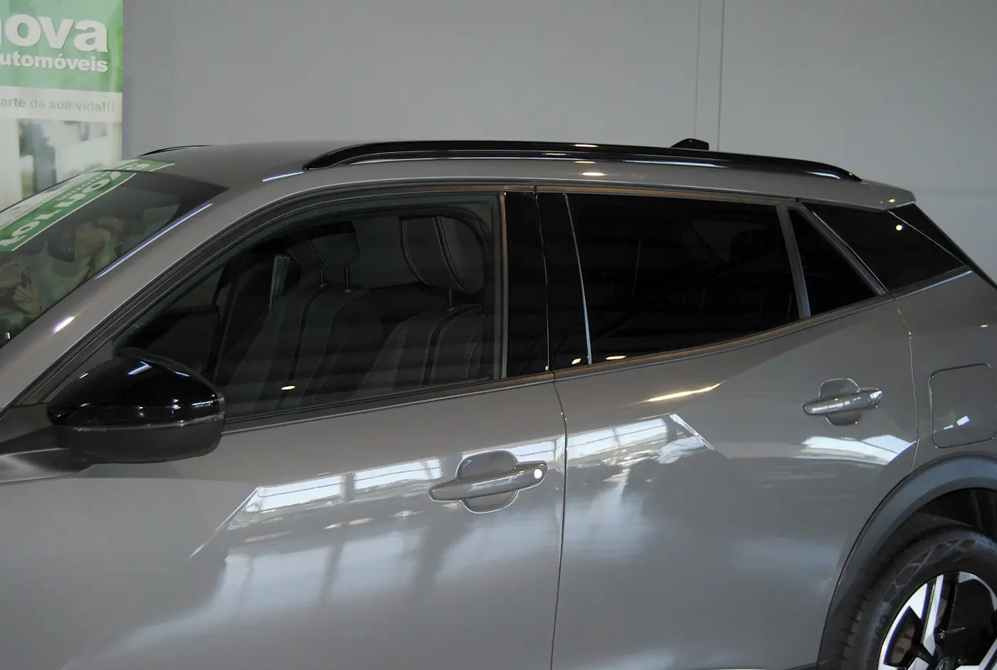 Peugeot 2008 1.2 Hybrid Allure e-DCS6 11