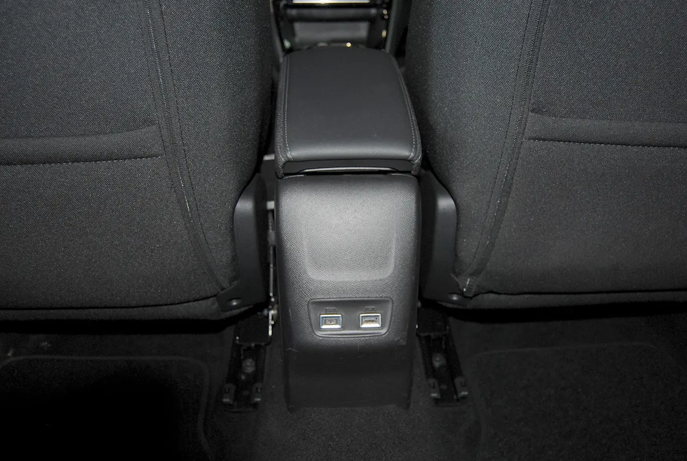Peugeot 2008 1.2 Hybrid Allure e-DCS6 18