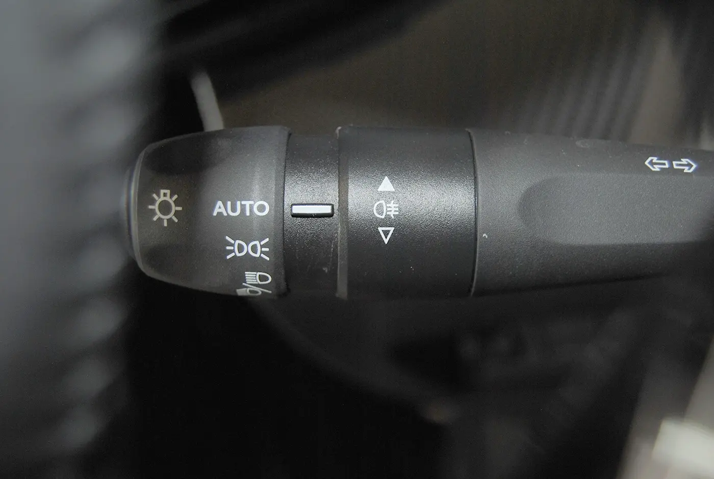 Peugeot 2008 1.2 Hybrid Allure e-DCS6 22