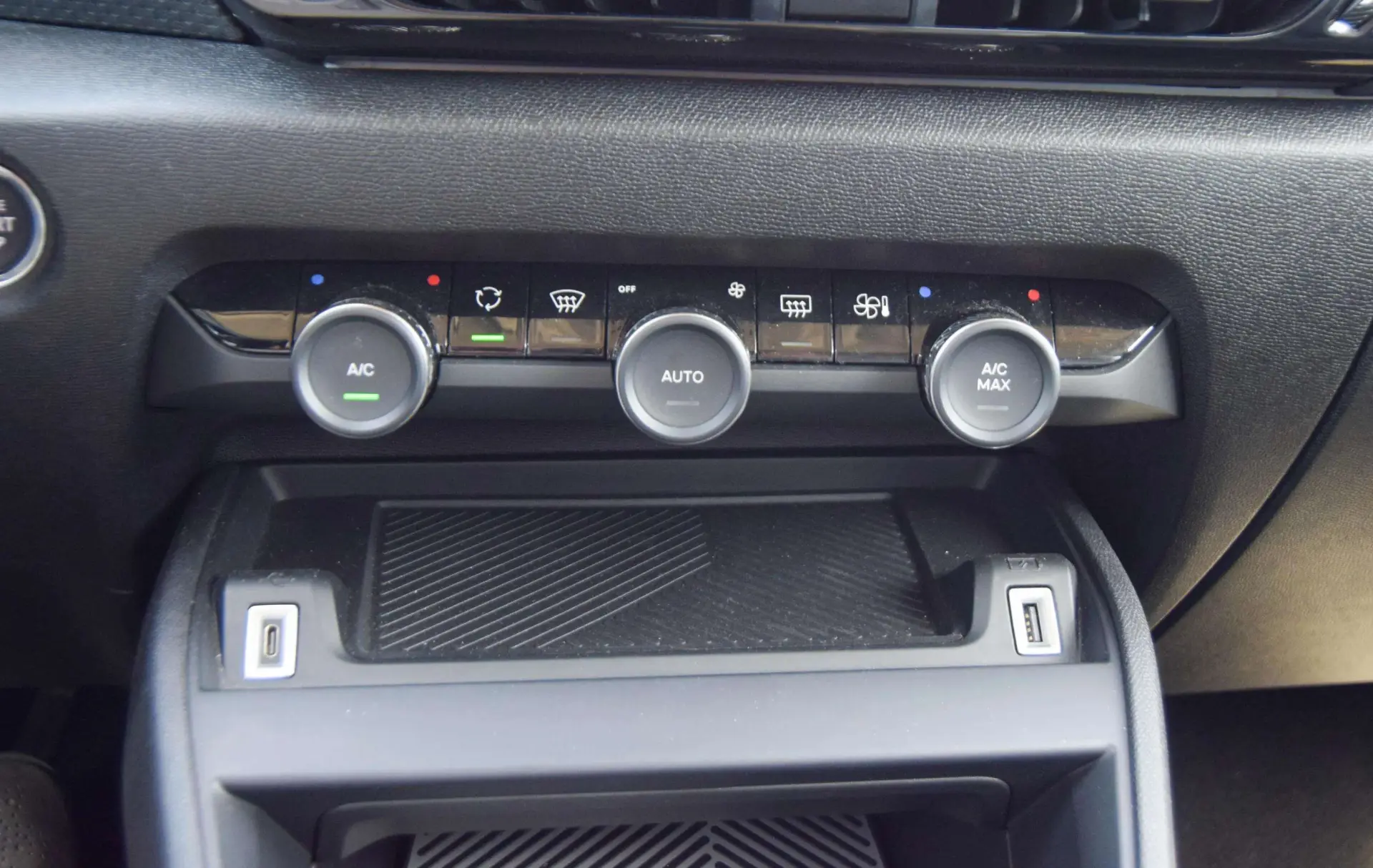 Citroen e-C4 54 KWH MAX 19