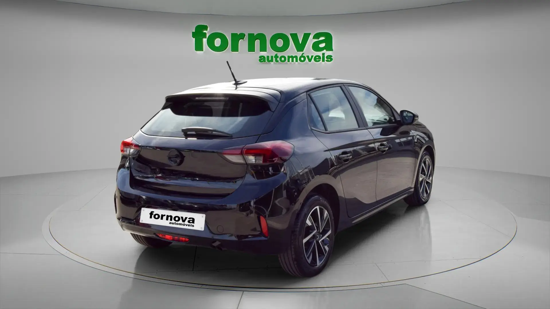 Opel Corsa 1.2 T Edition 6