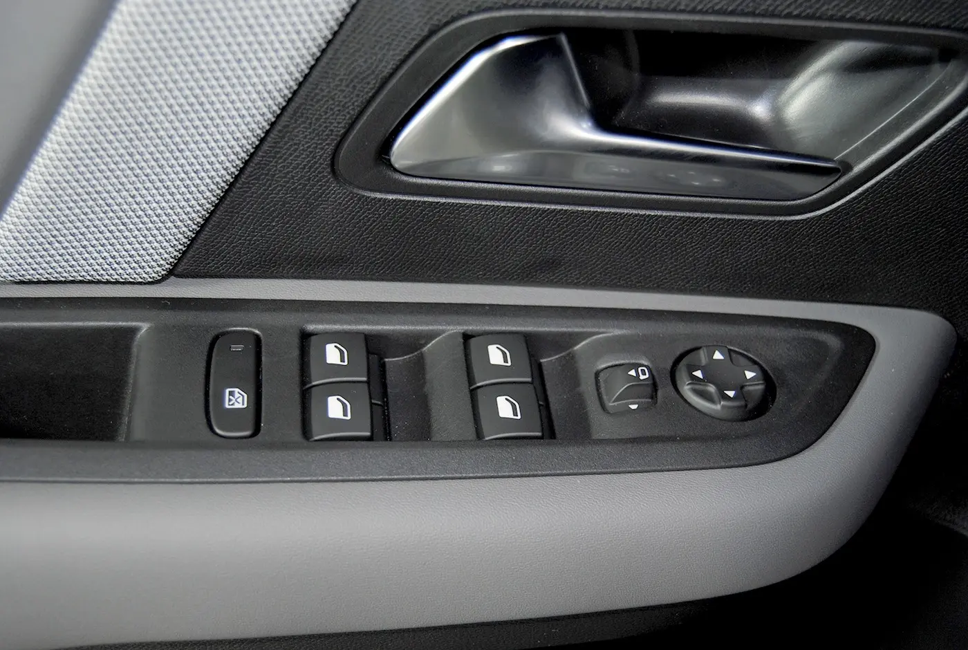 Citroen C4 1.2 Hybrid Collection e-DSC6 20