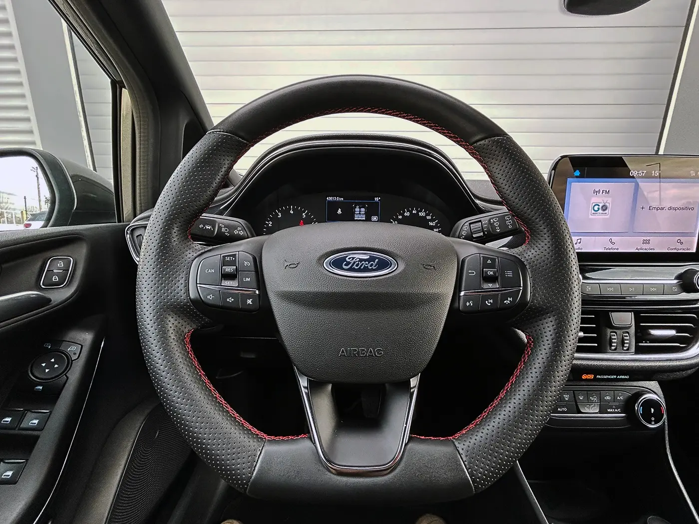 Ford Fiesta 1.0 EcoBoost ST-Line 28