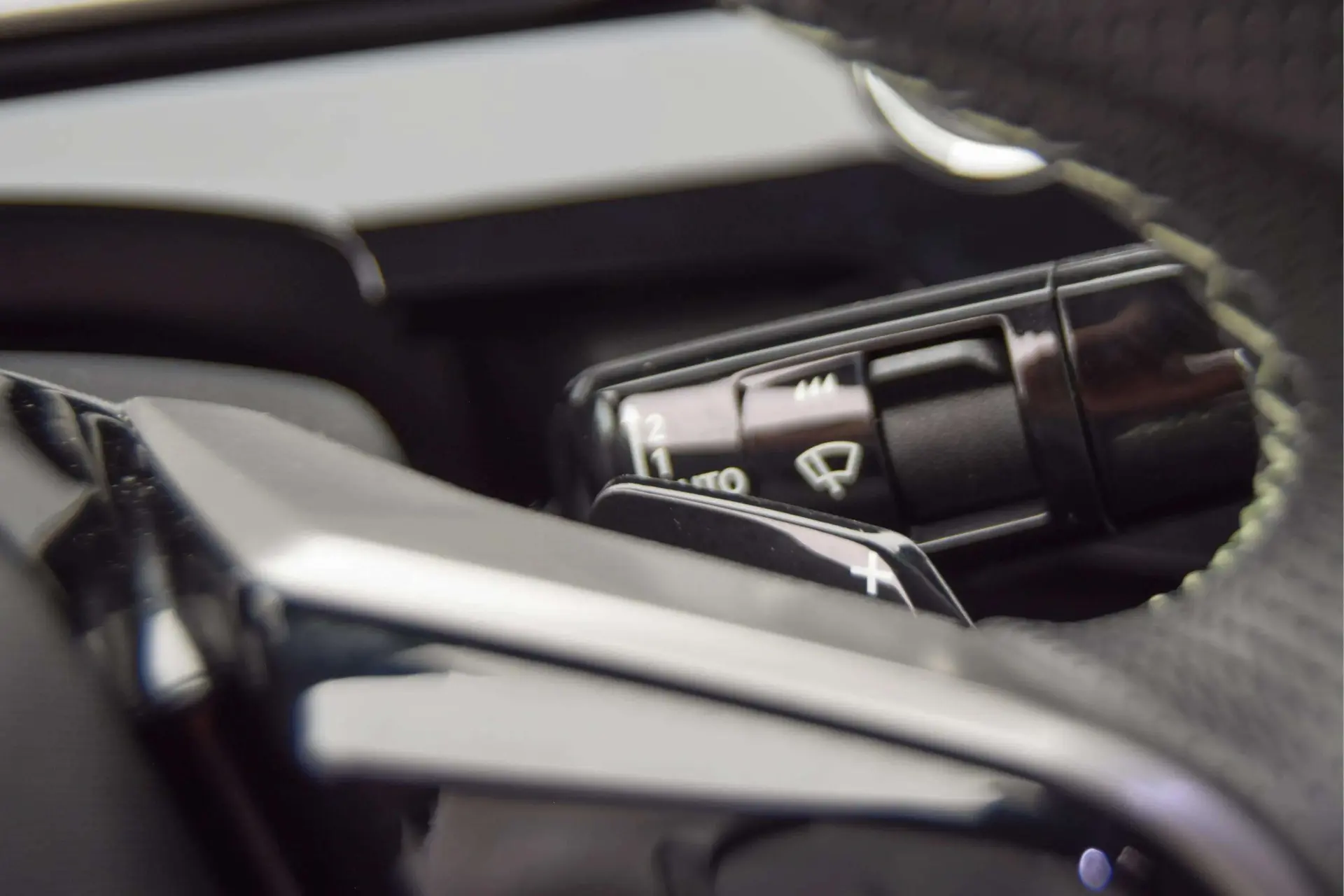 Peugeot E-3008 73 kWh GT 43