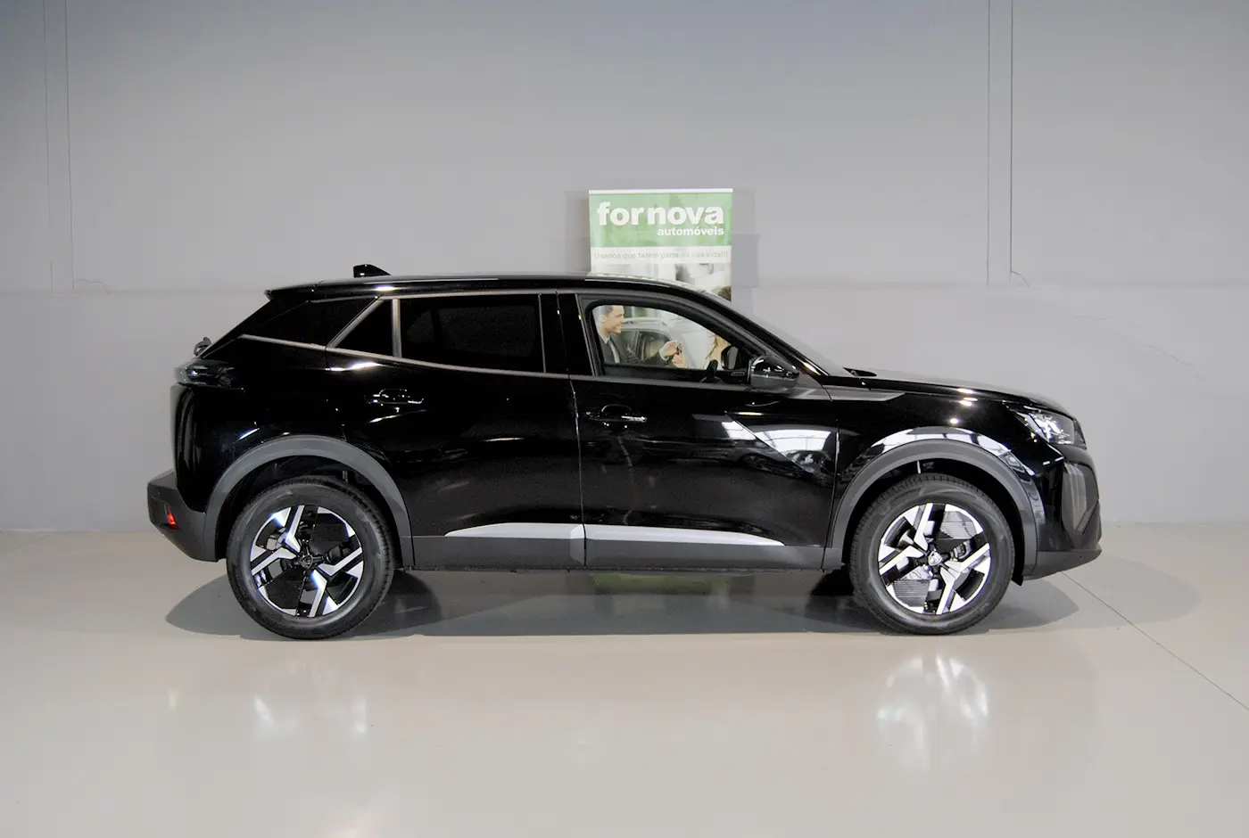 Peugeot 2008 1.2 Hybrid Allure e-DCS6 5