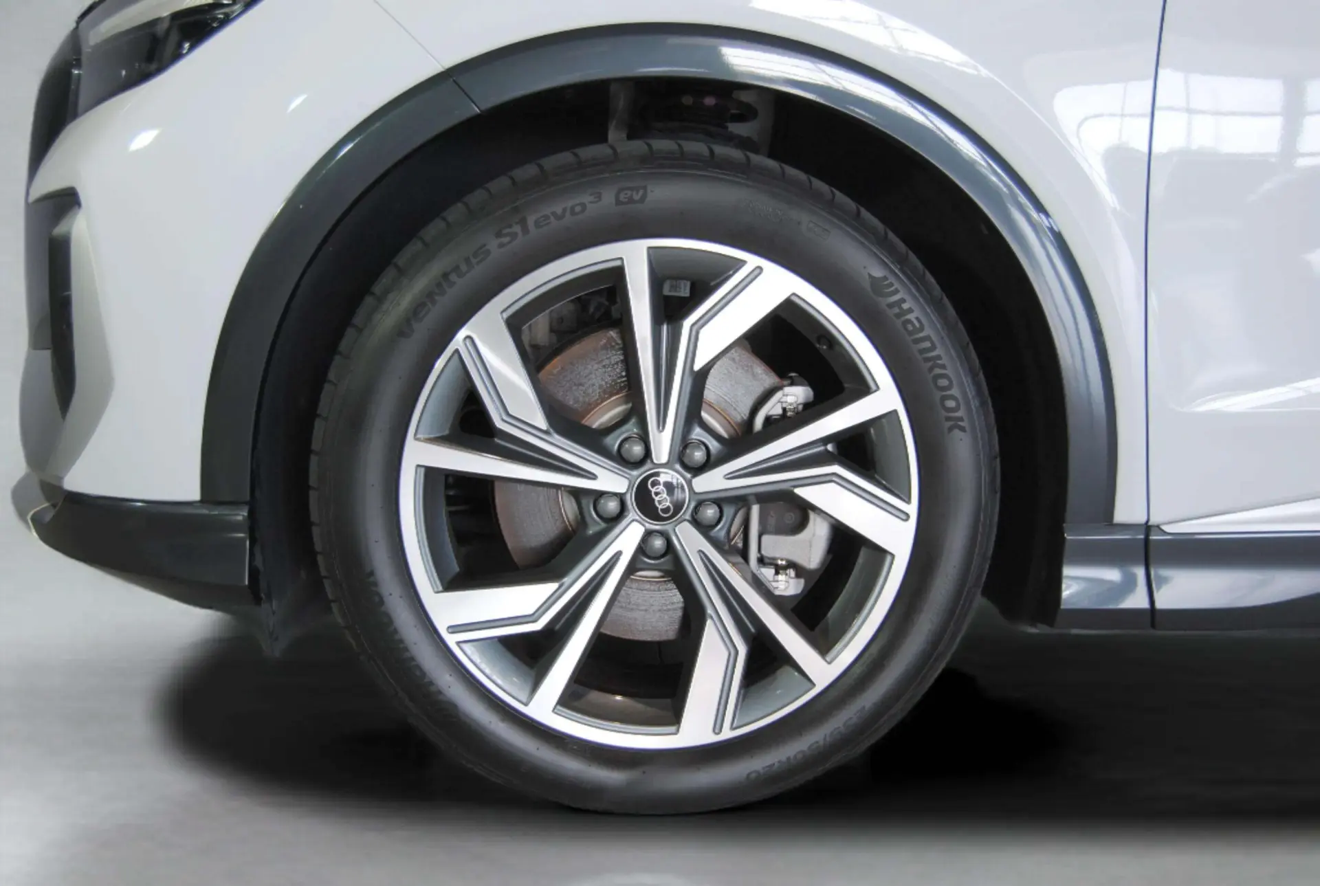 Audi Q4 Sportback e-tron 45 82 kWh SE S-Line Plus 9