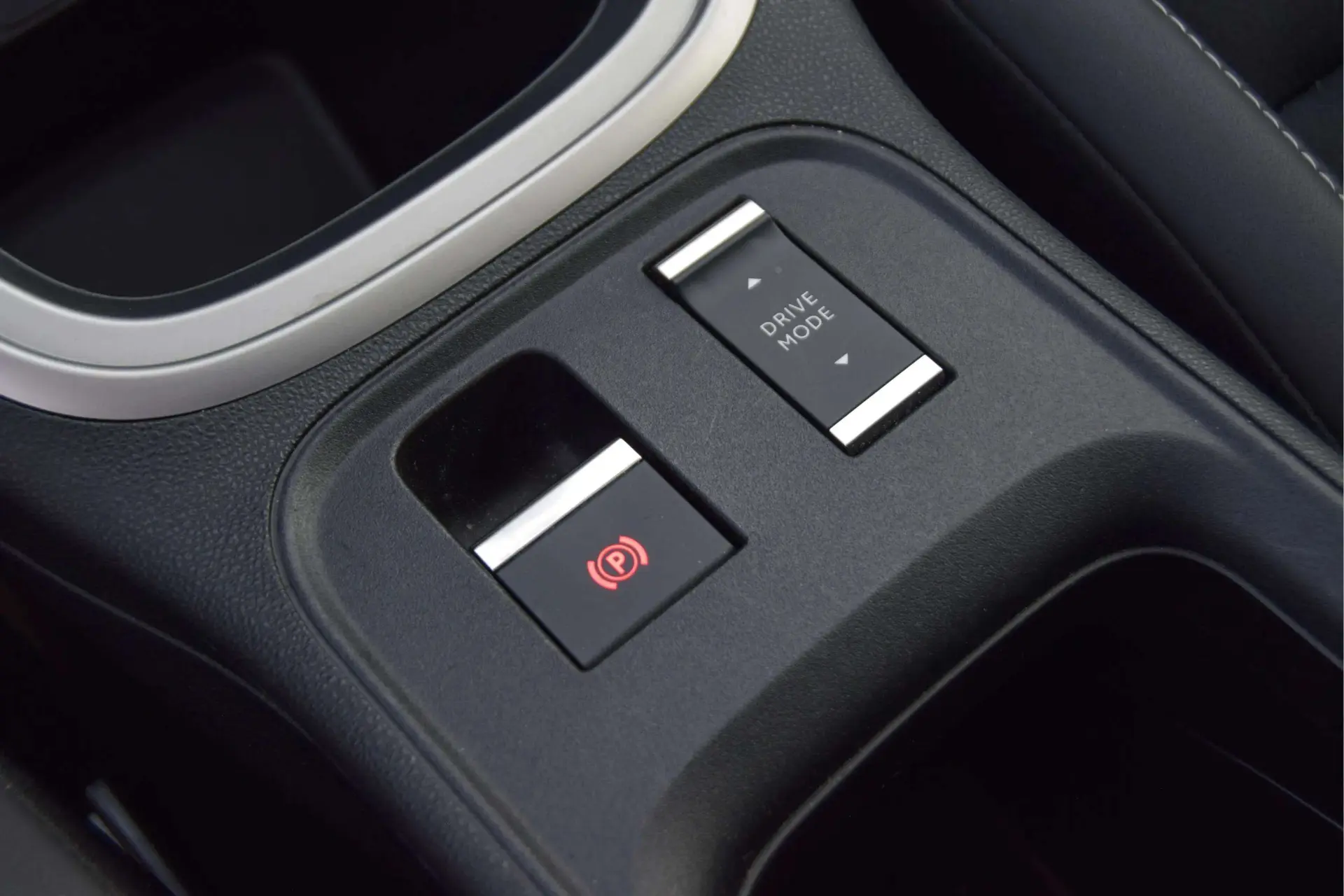Jeep Avenger 54 kWh Summit 26