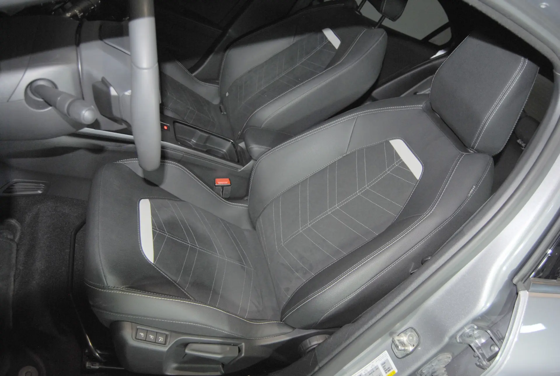 Opel Mokka 1.2 Hybrid GS eDCT 16