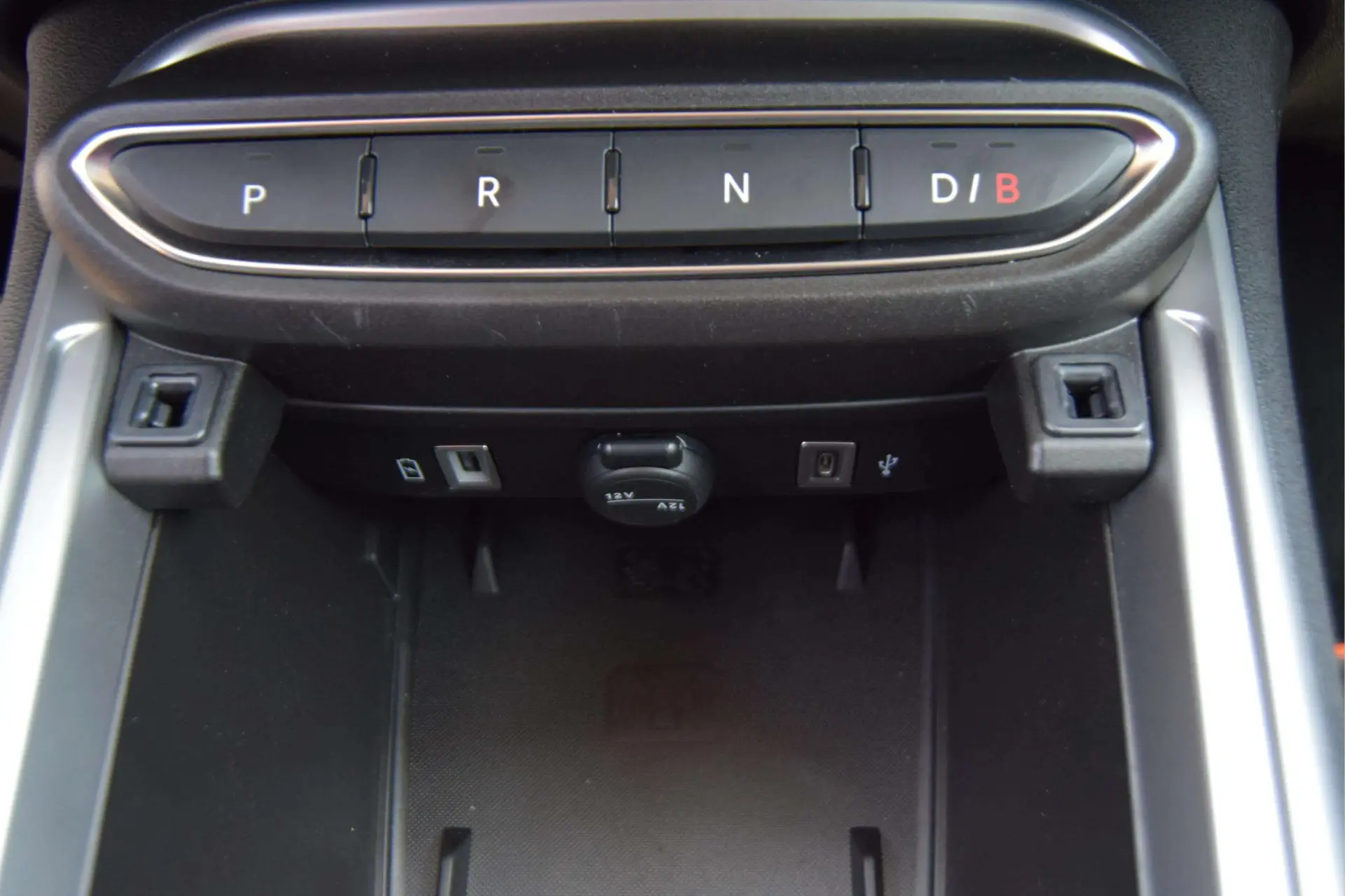Jeep Avenger 54 kWh Summit 33