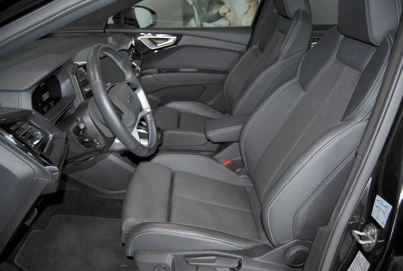 Audi Q4 e-tron 45 82 kWh SE S-Line Plus 17