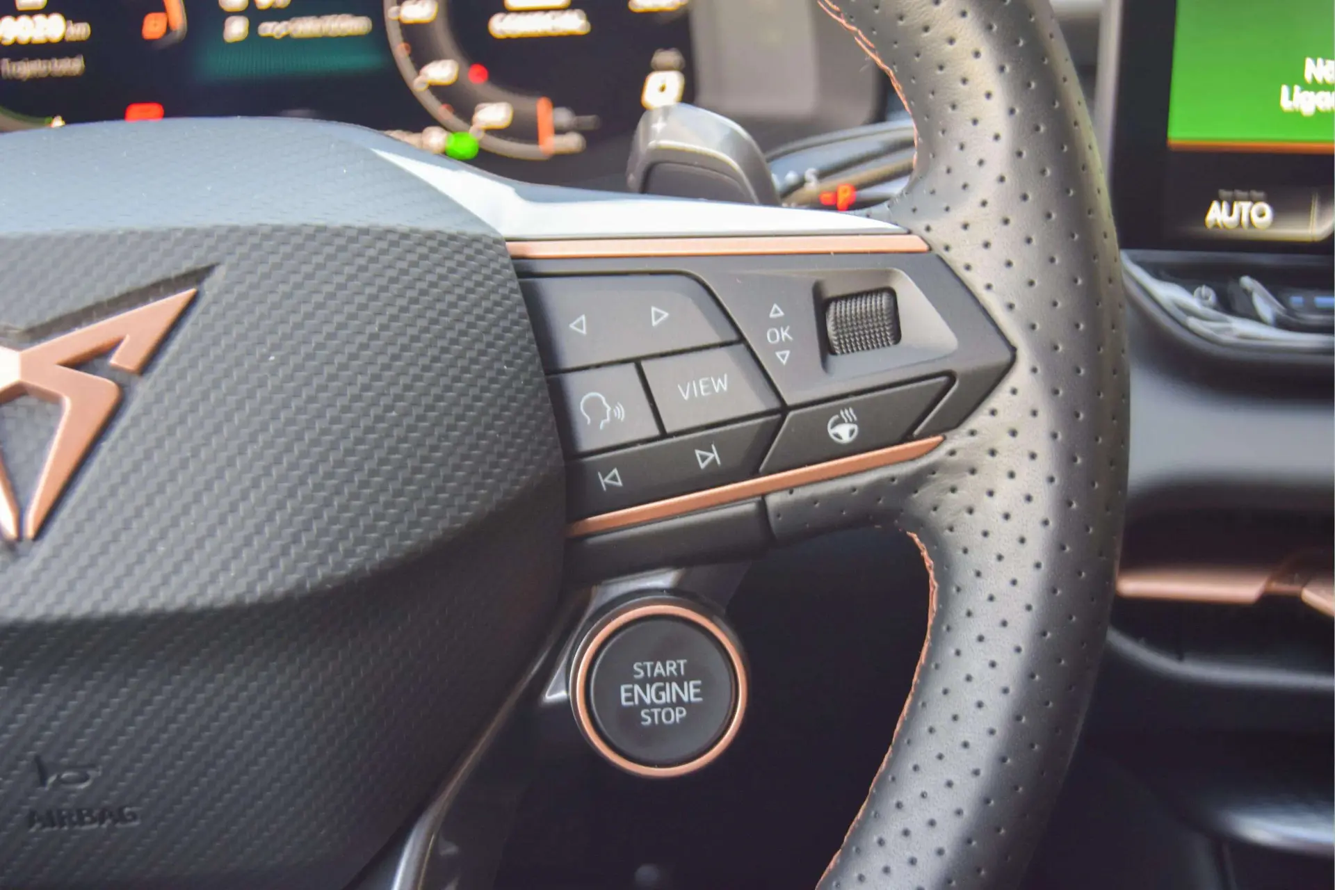 Cupra Terramar 1.5 e-Hybrid VZ DSG 36