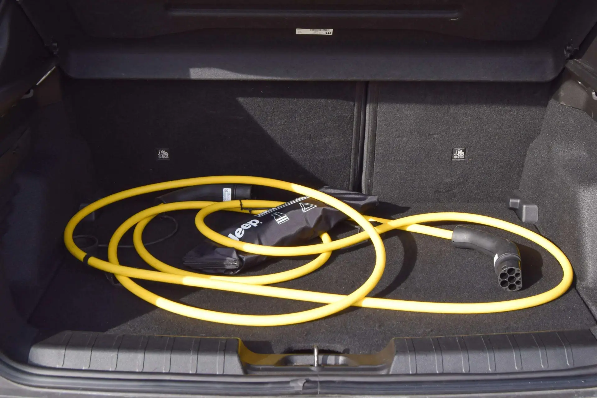 Jeep Avenger 54 kWh Summit 35