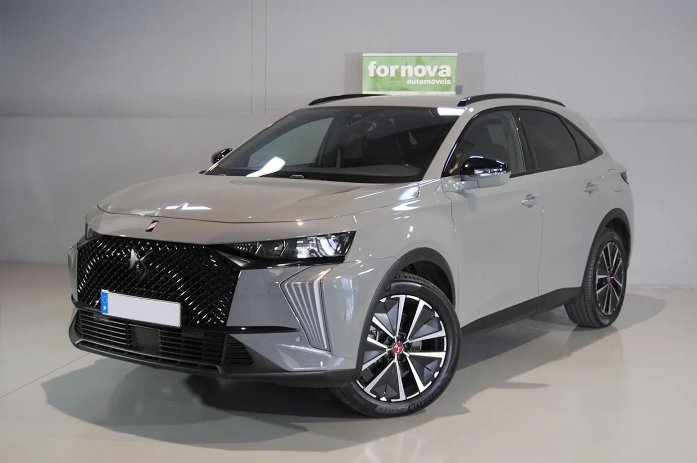DS DS7 E-Tense Performance Line 1