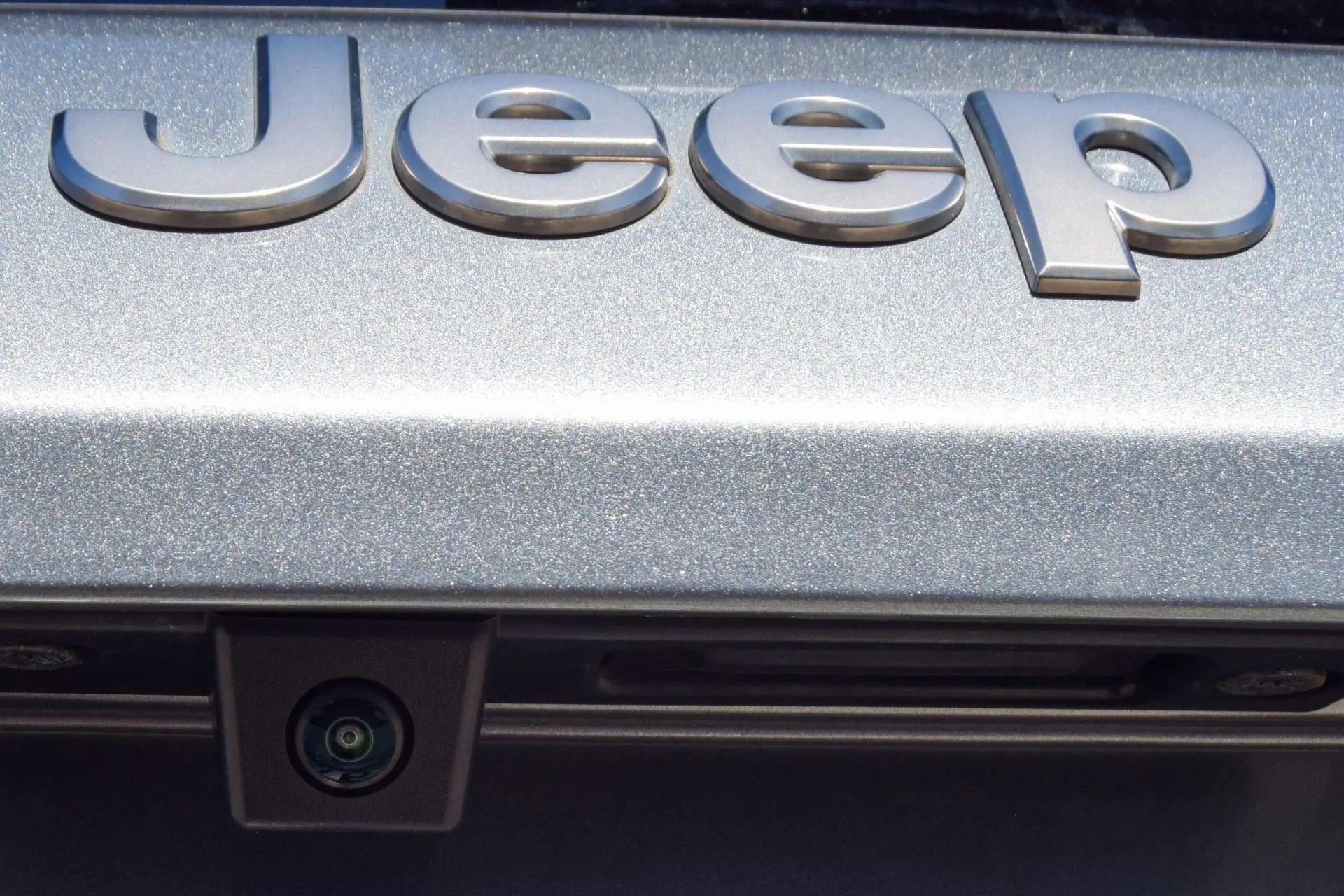 Jeep Avenger 54 kWh Summit 48