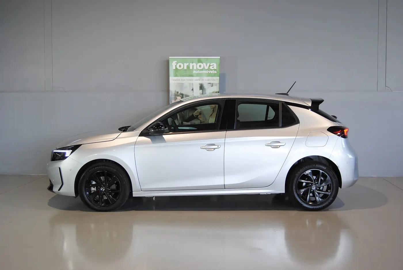 Opel Corsa 1.2 HYBRID GS eDCT 9