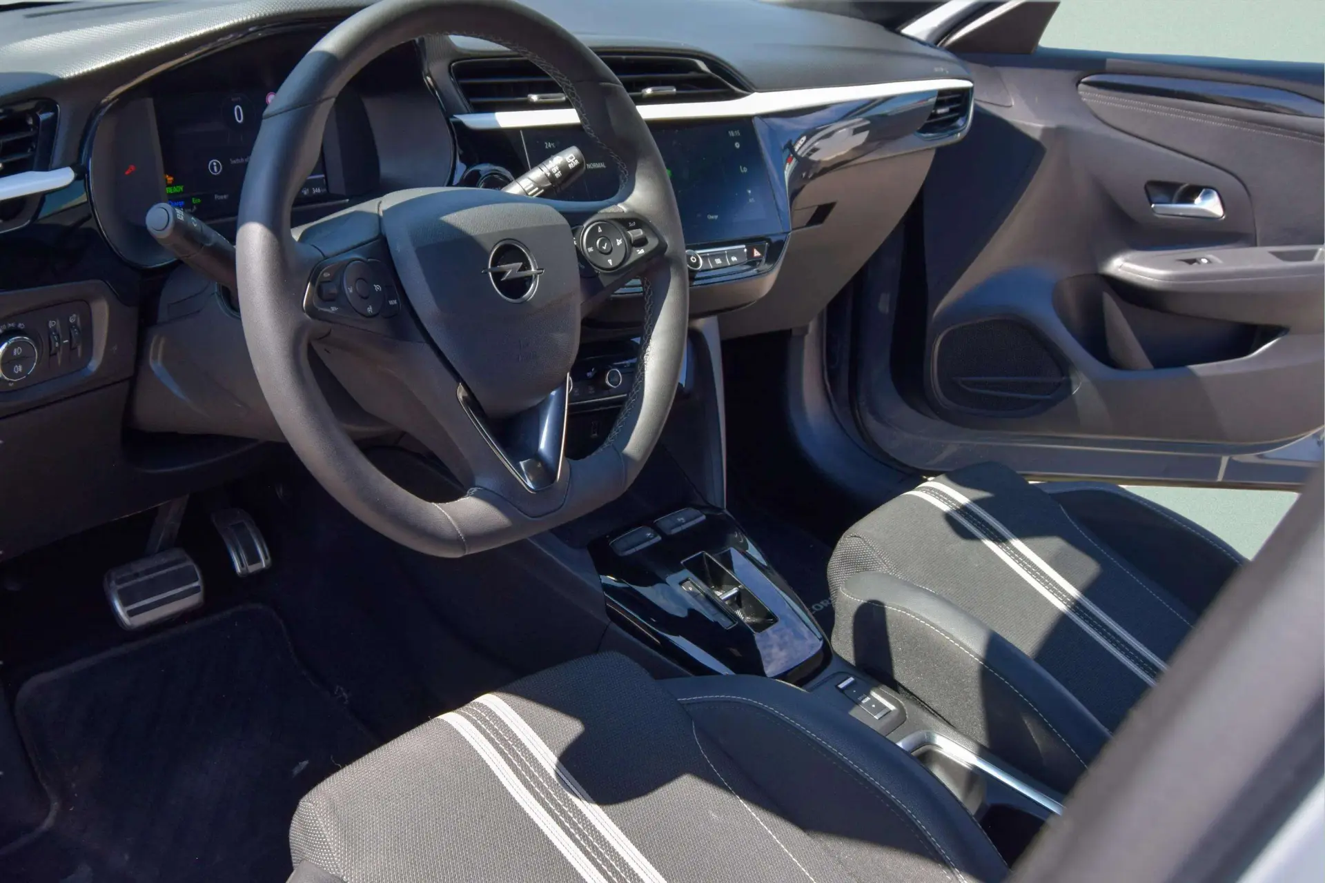 Opel Corsa-e e-GS 12