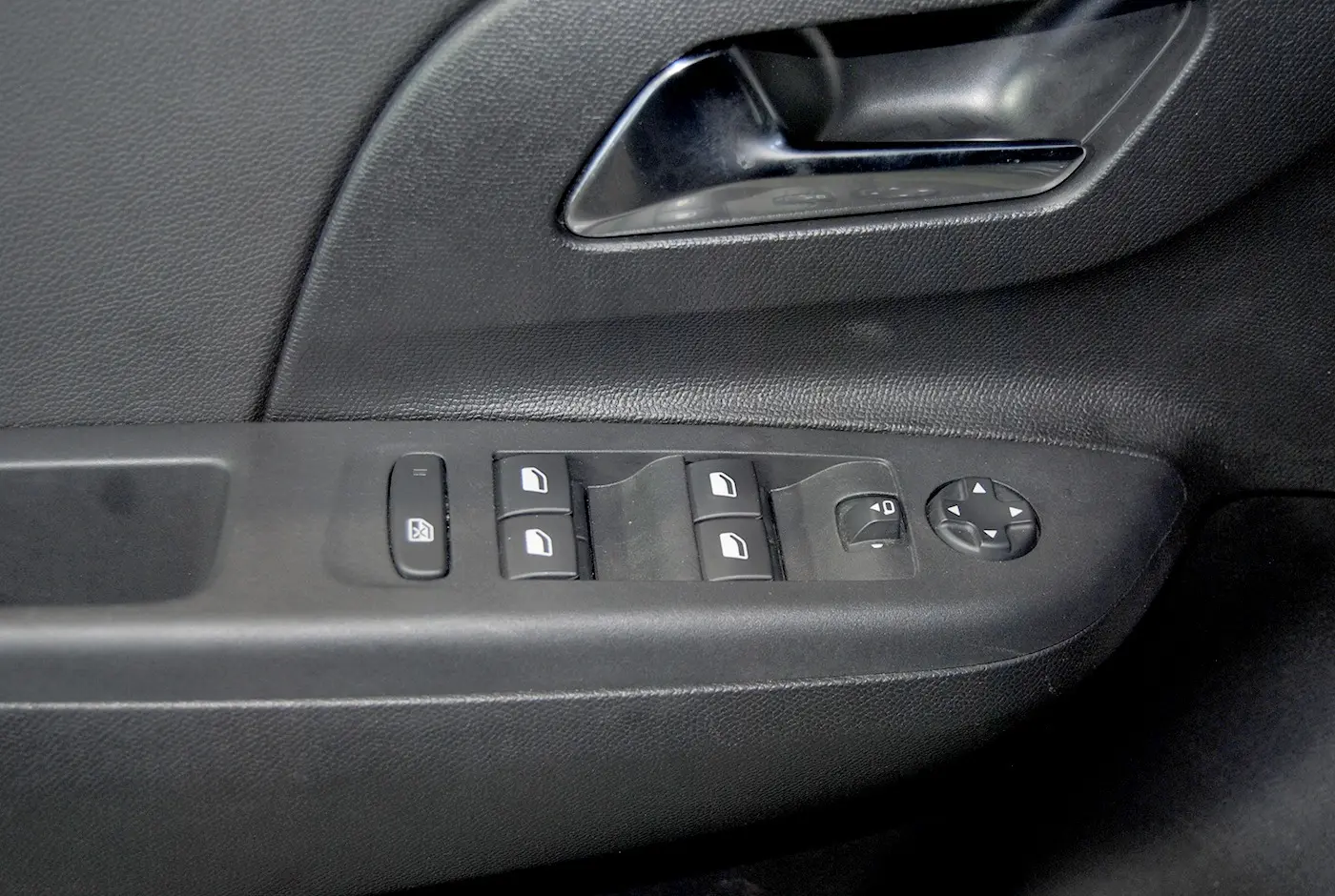Opel Corsa-e e-GS 44
