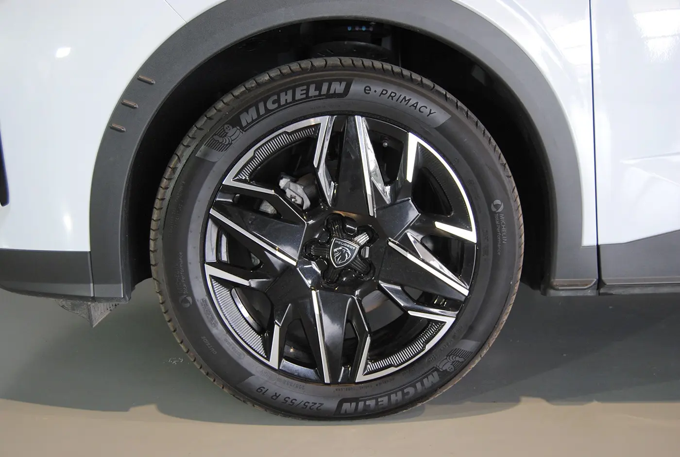 Peugeot 3008 1.2 Hybrid Allure e-DCS6 10