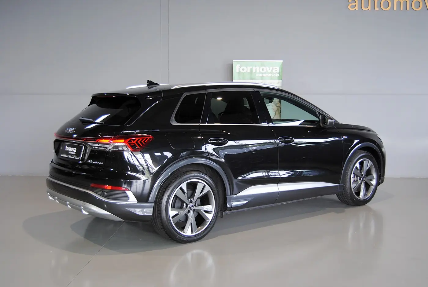 Audi Q4 e-tron 45 82 kWh SE S-Line Plus 5