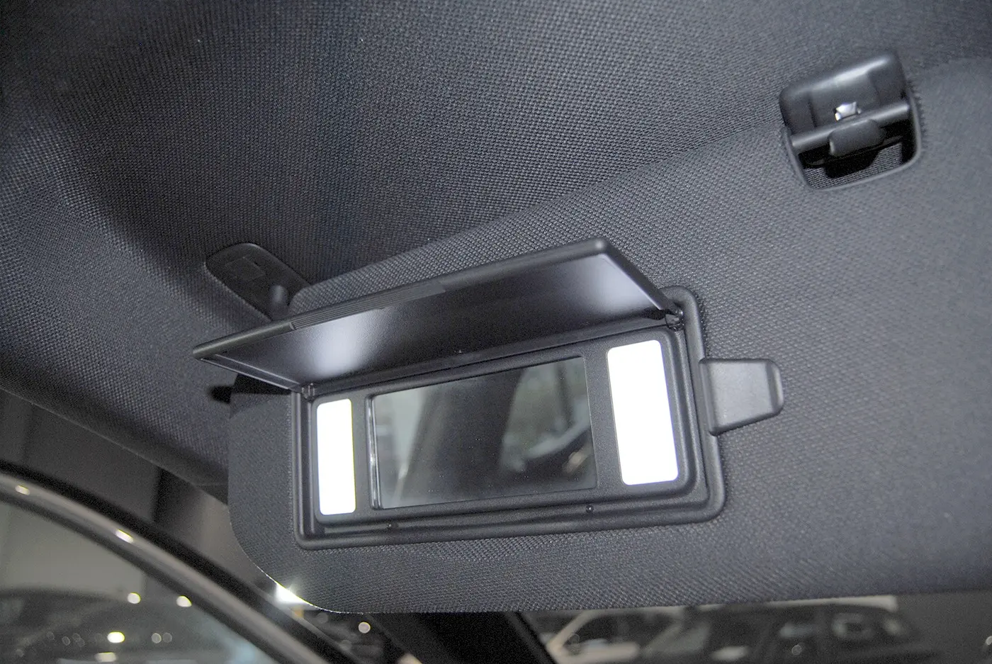 DS DS7 E-Tense Performance Line 43