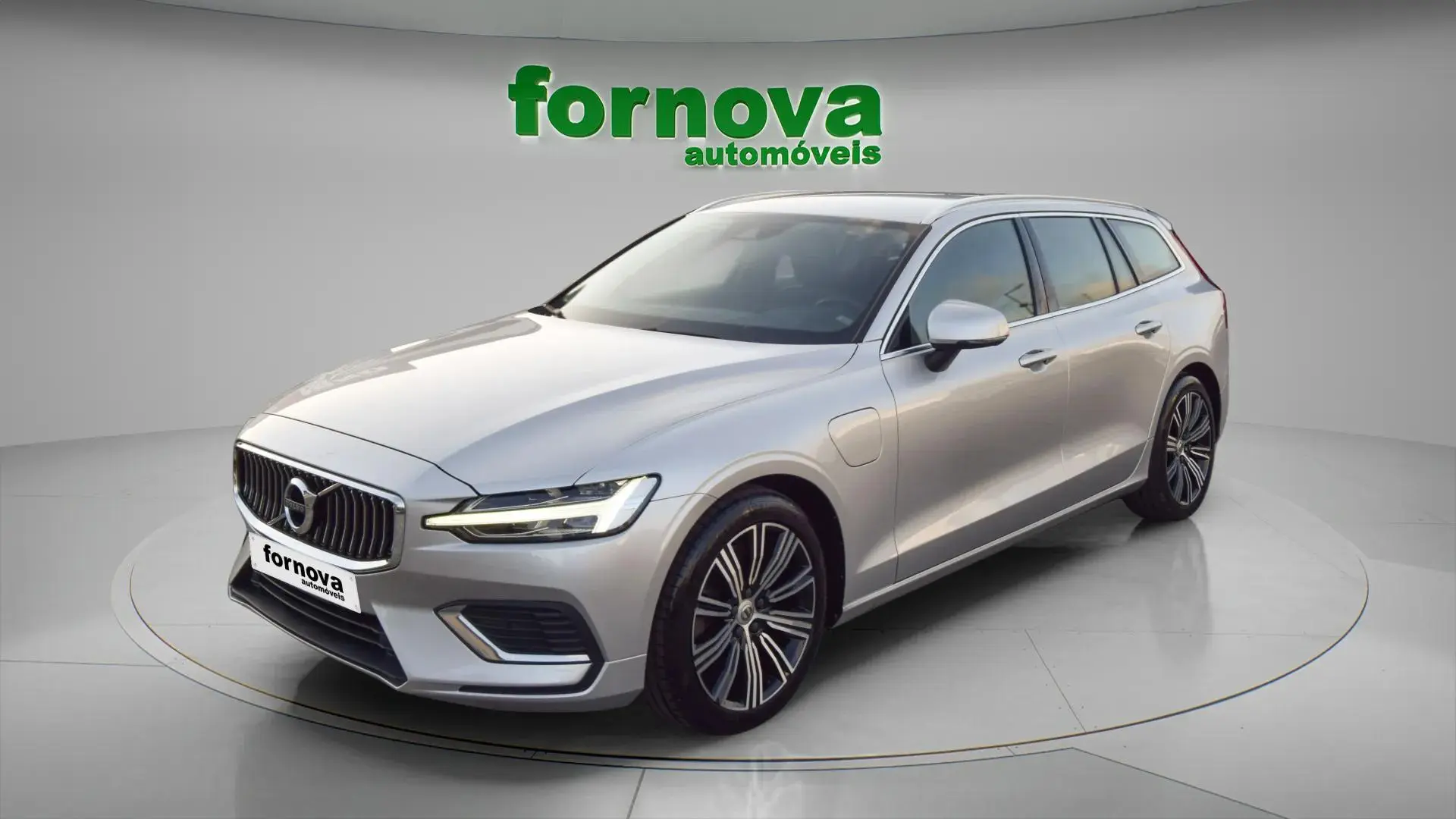 Volvo V60 2.0 T6 AWD TE Inscription Expression 1