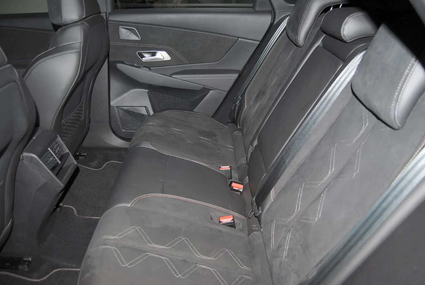DS DS7 E-Tense Performance Line EAT8 17