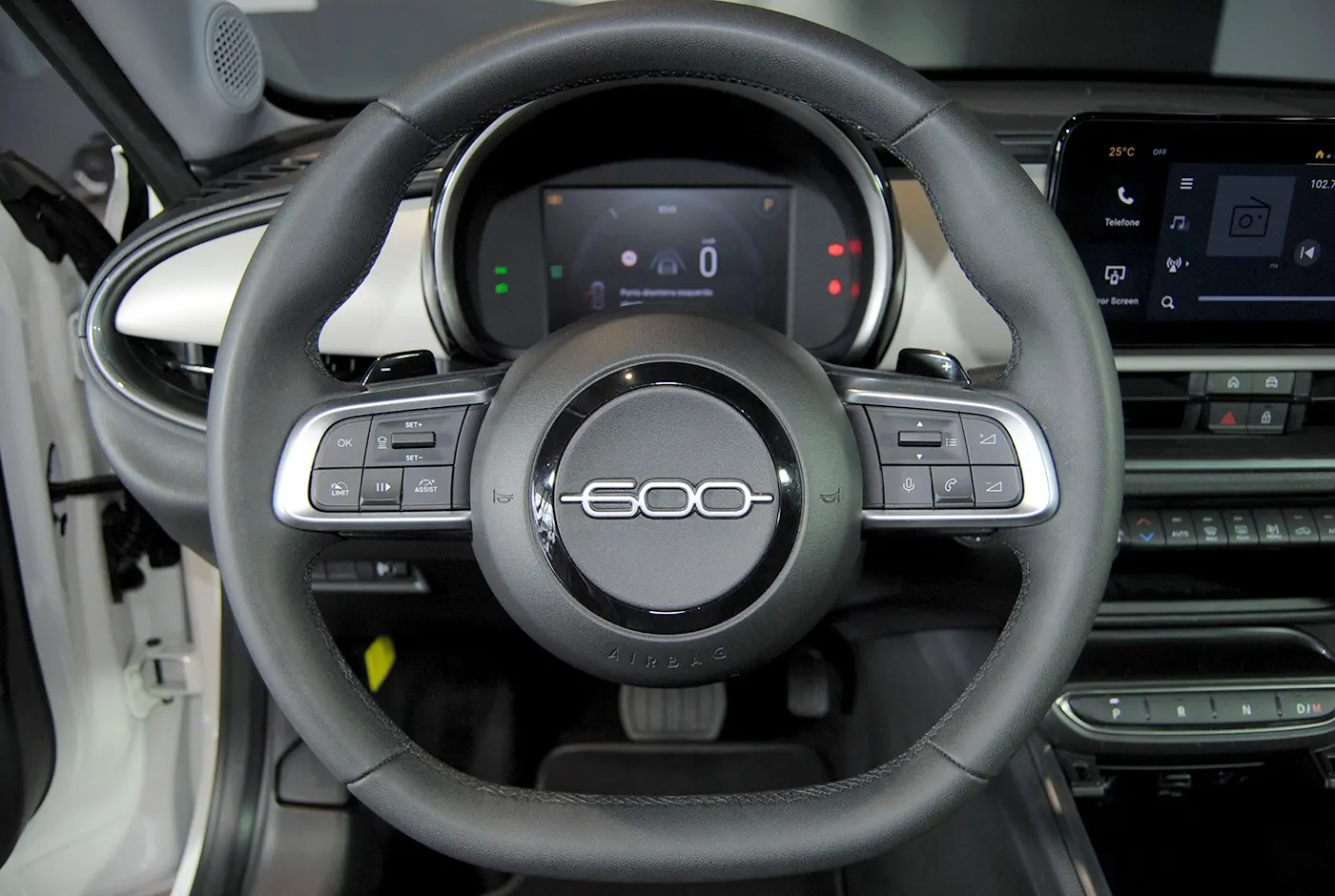 Fiat 600 1.2 Hybrid La Prima 24