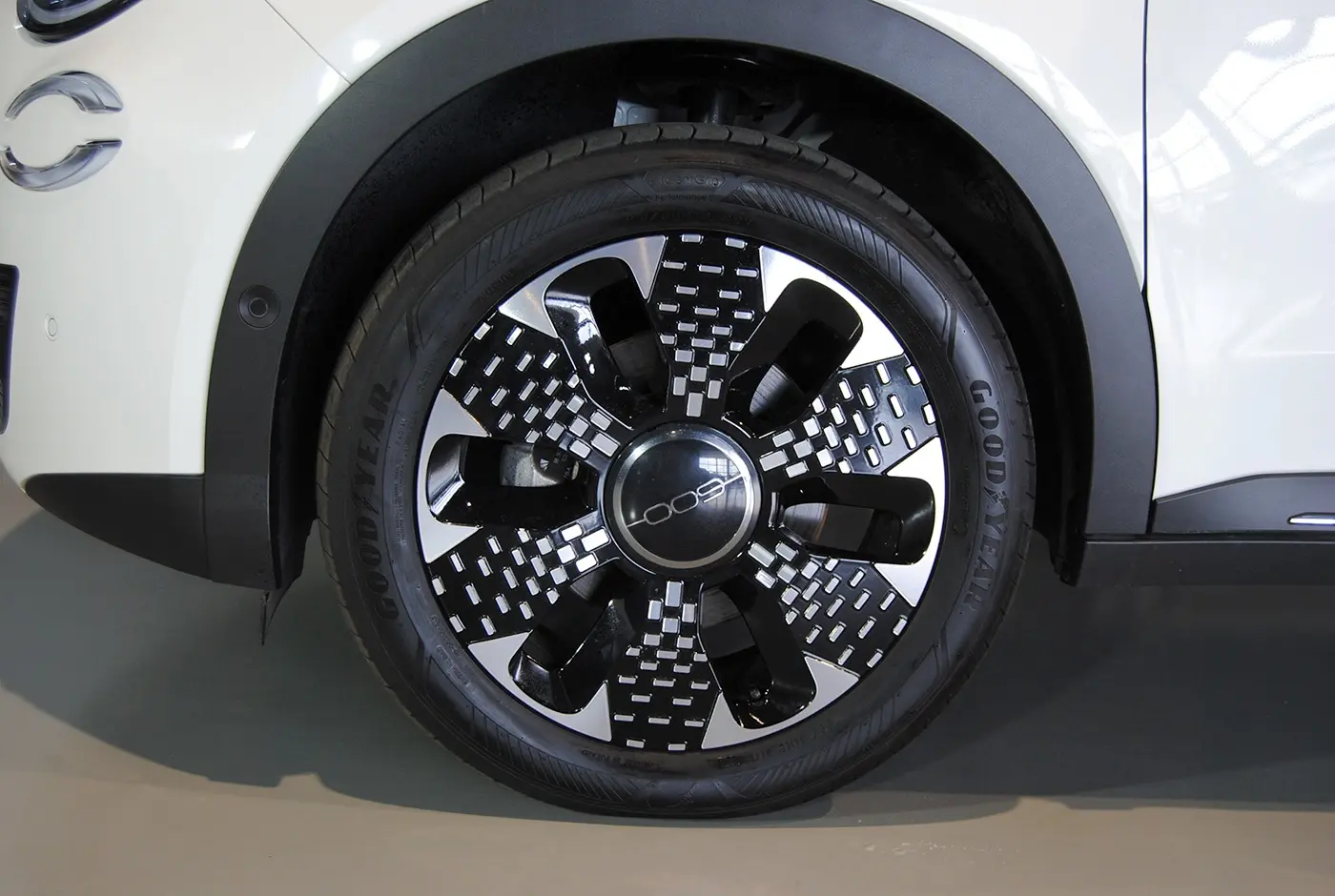 Fiat 600 1.2 Hybrid La Prima 10