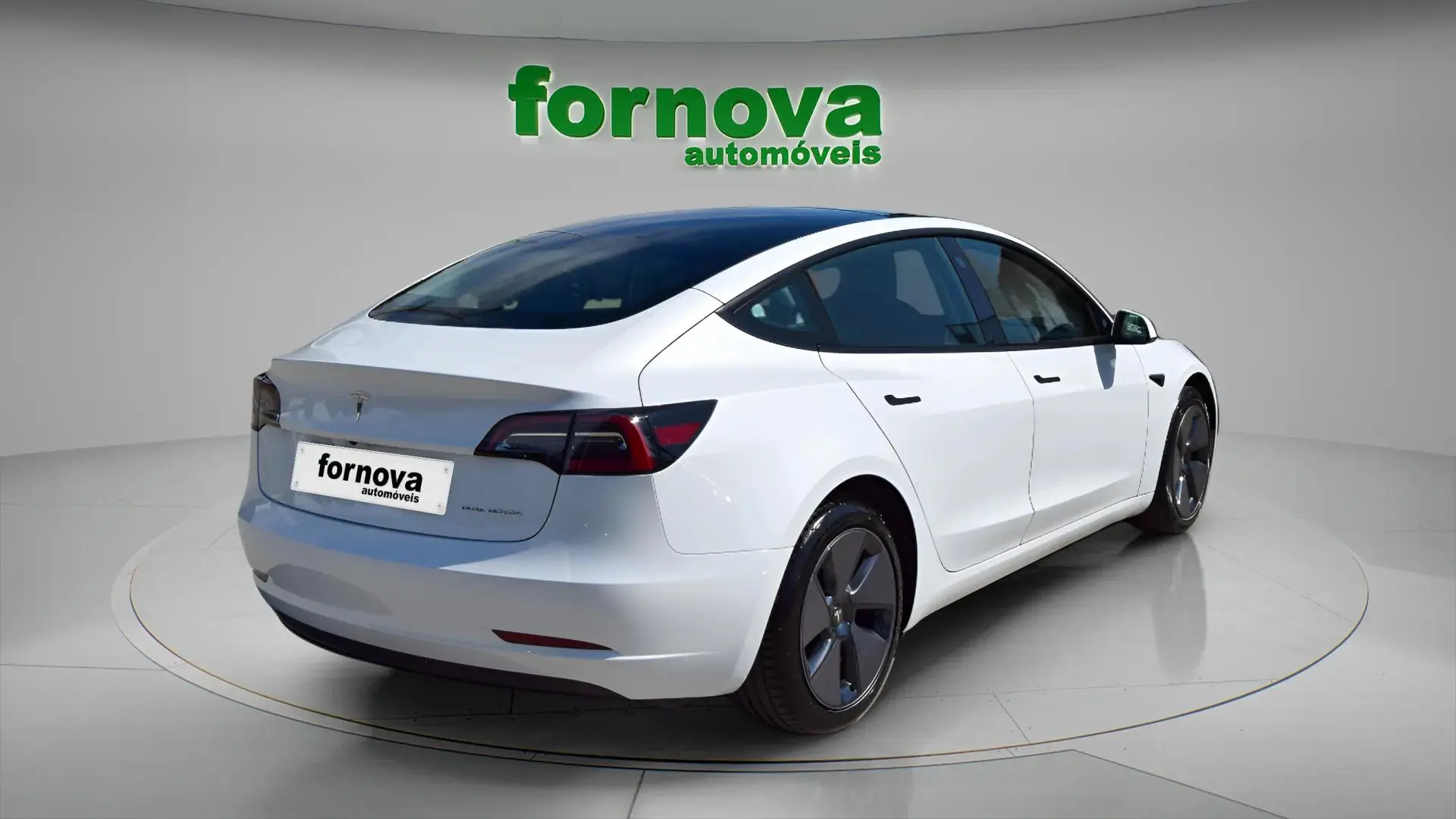 Tesla Model 3 Long-Range AWD Dual Motor 6