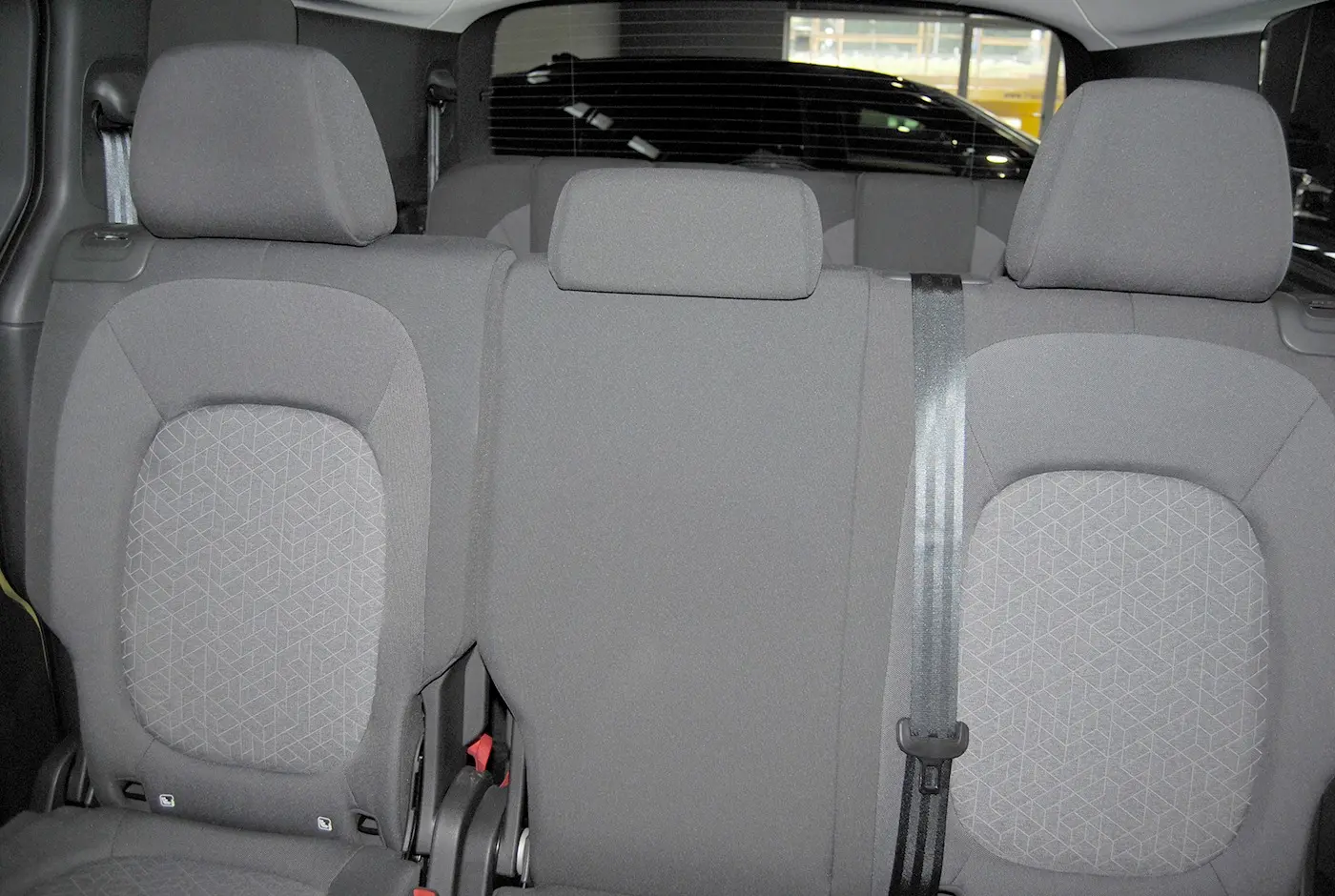 Volkswagen ID.Buzz 91 kWh Pro 44