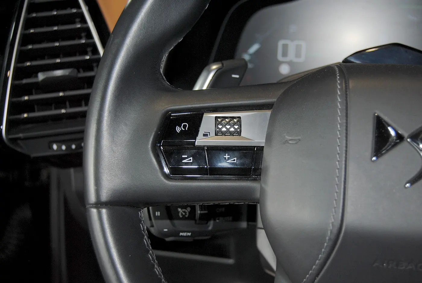 DS DS7 Crossback E- Tense 4x4 Opera 25
