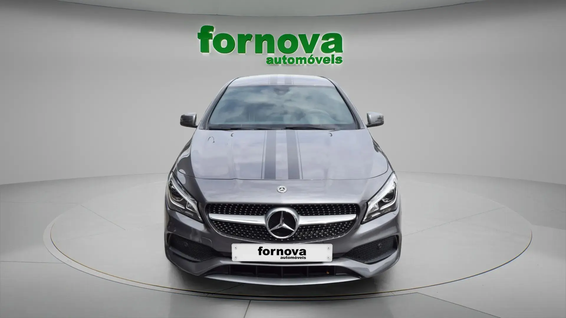 Mercedes-Benz CLA 180 d Shooting Brake AMG Line 2