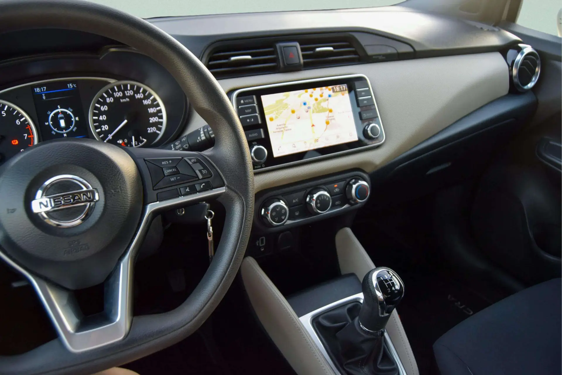 Nissan Micra 1.0 IG-T N-Connecta 9