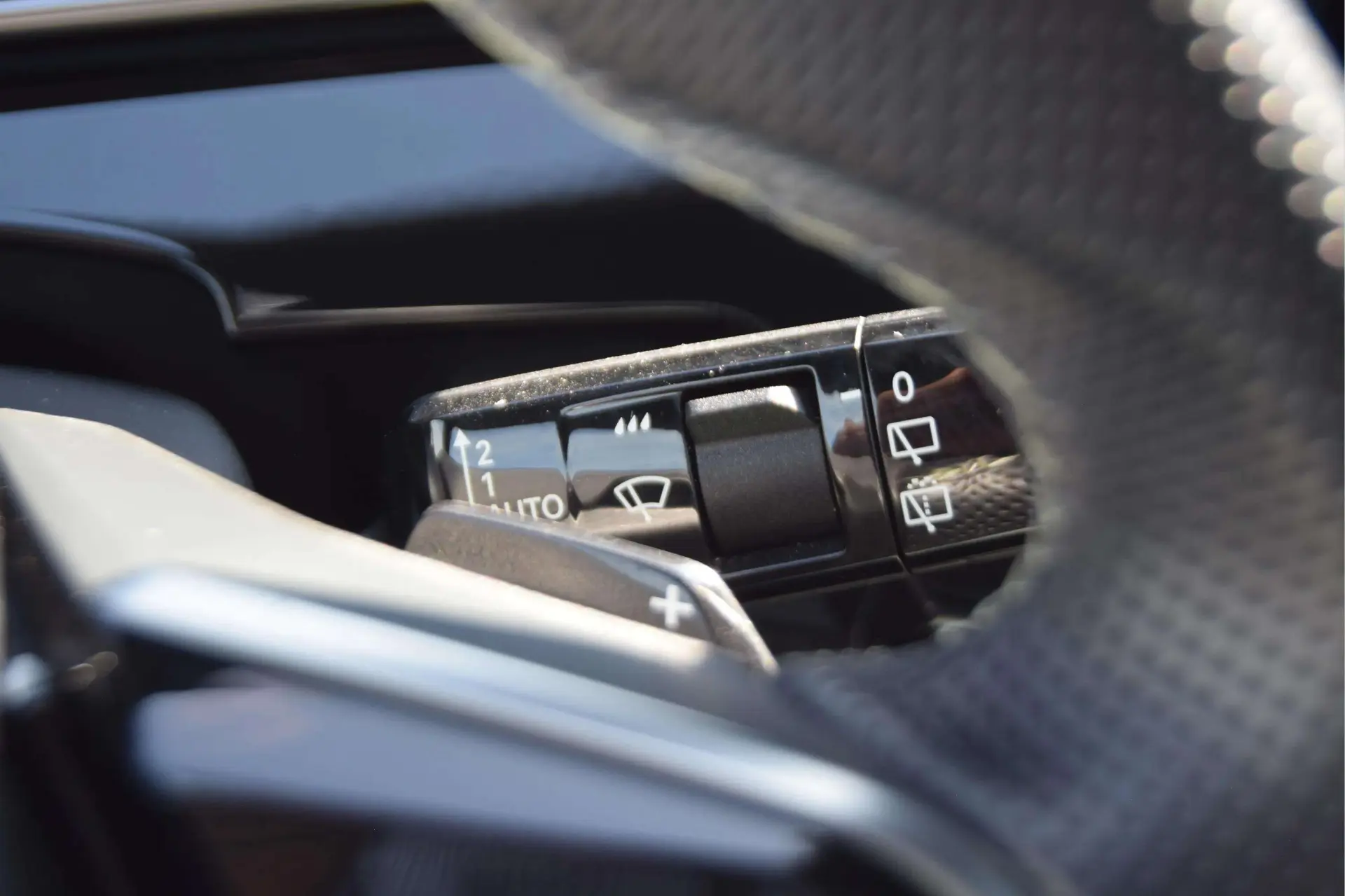 Peugeot E-5008 73 kWh GT 10