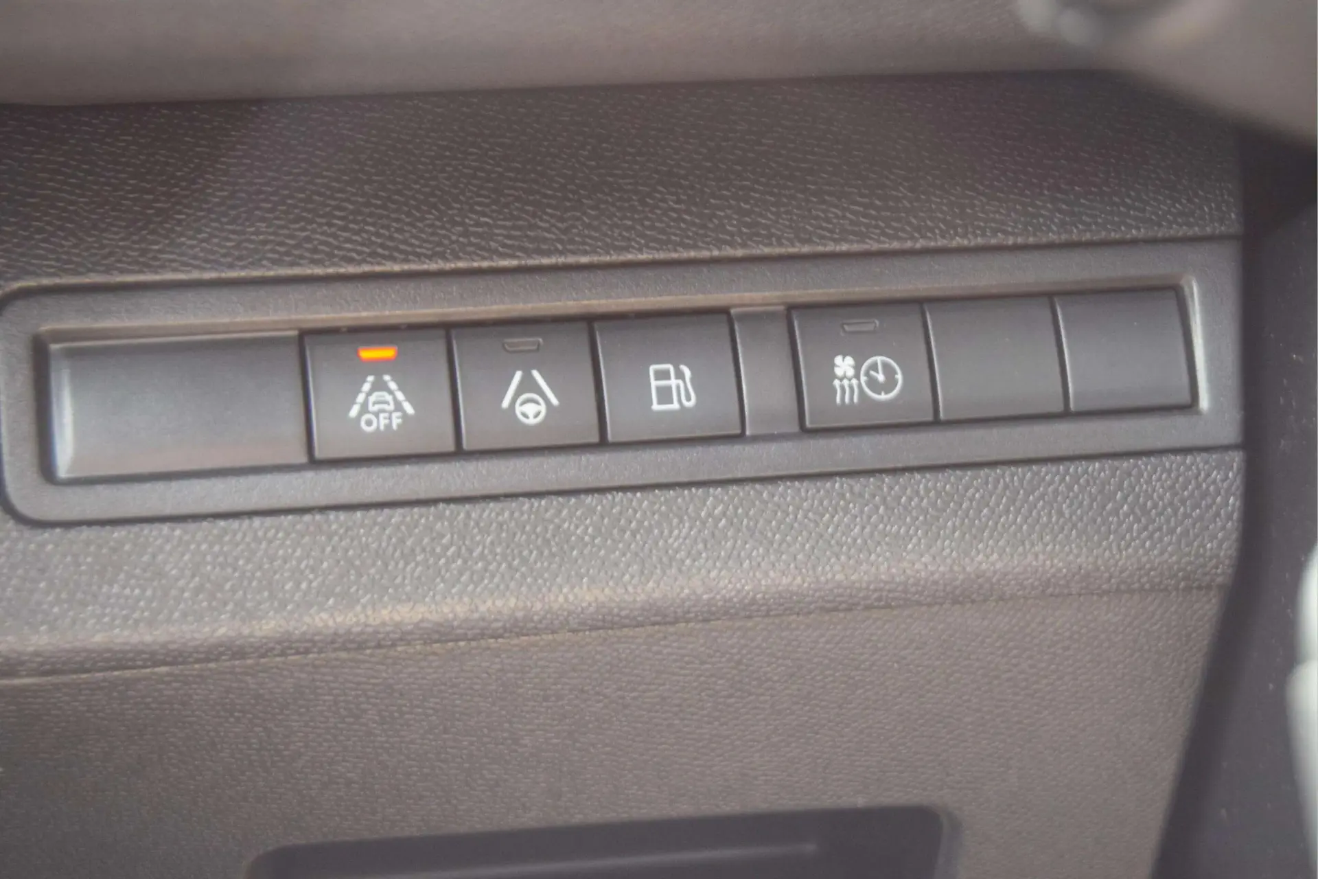 Peugeot 3008 1.6 Hybrid GT e-EAT8 30