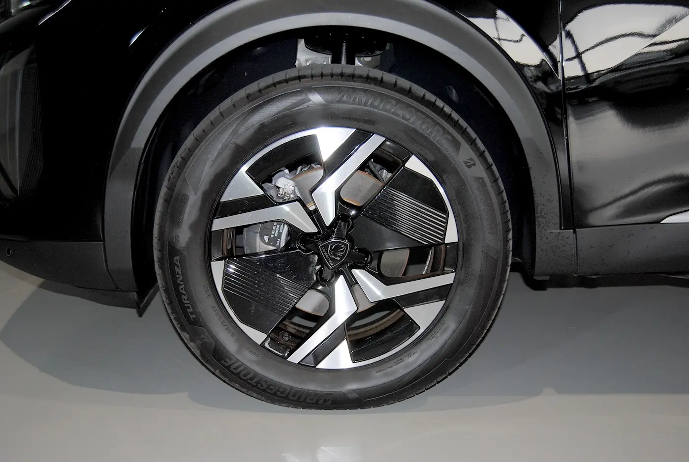 Peugeot 2008 1.2 Hybrid Allure e-DCS6 10