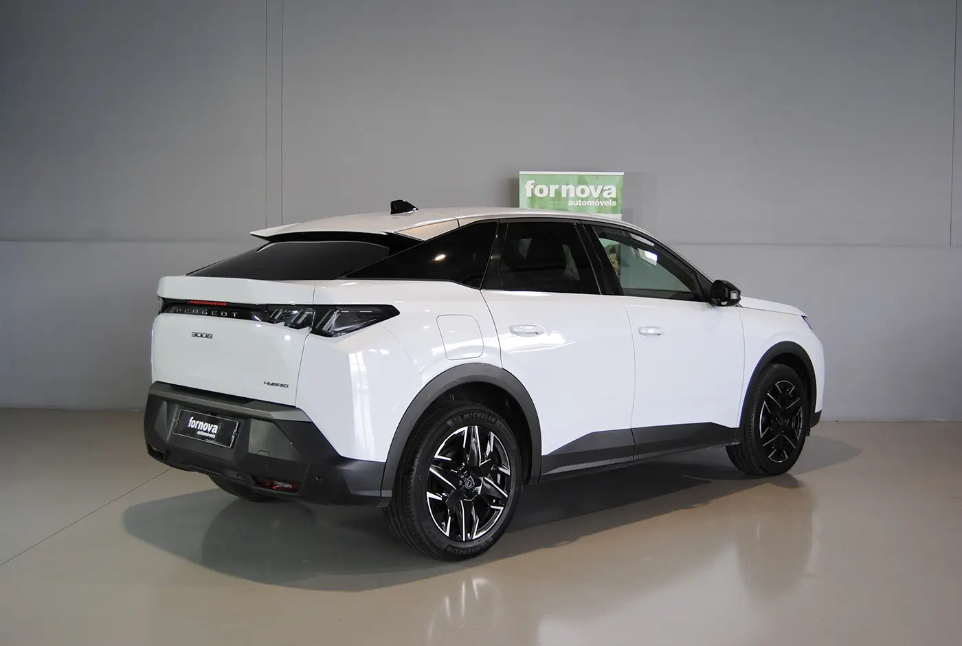 Peugeot 3008 1.2 Hybrid Allure e-DCS6 6
