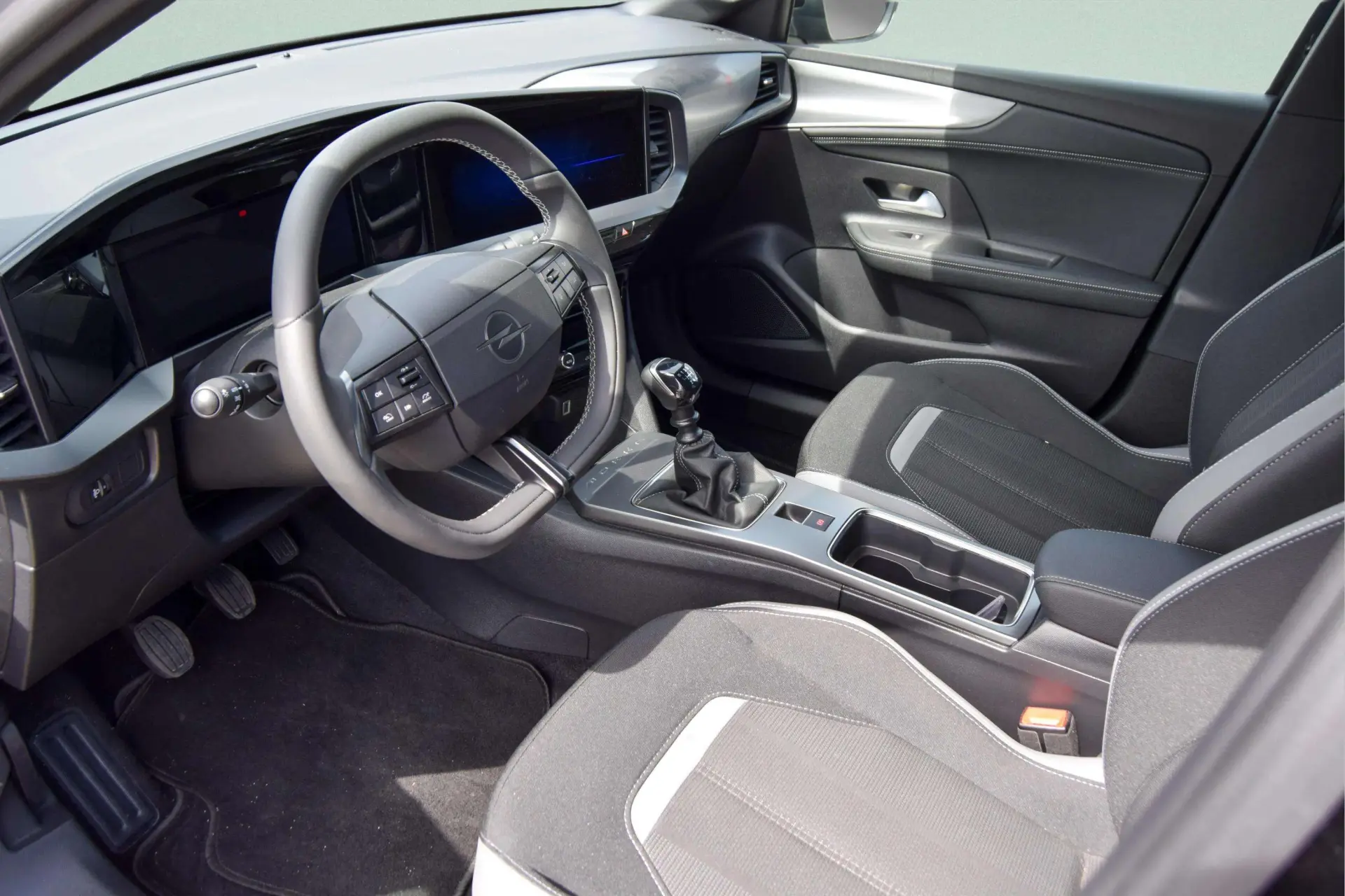 Opel Mokka 1.2 T GS 25