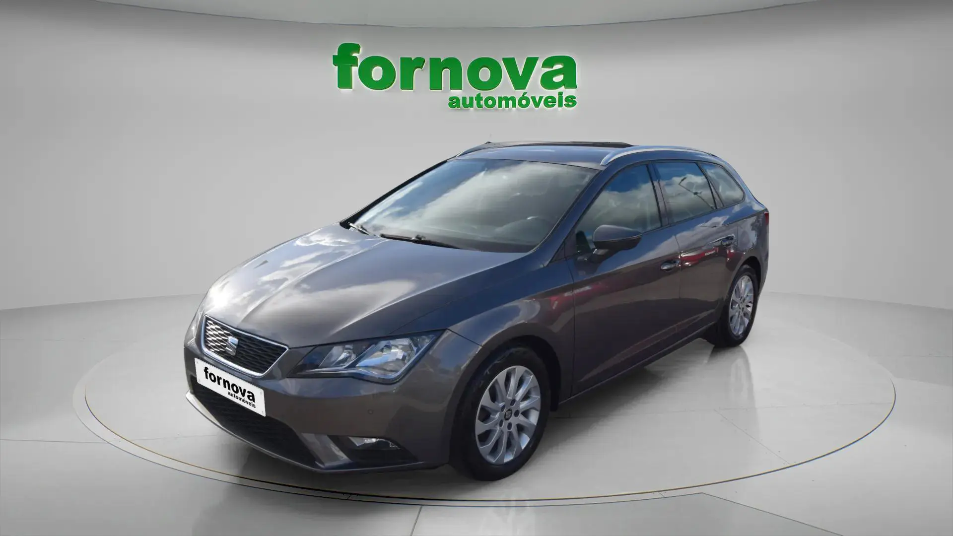 SEAT Leon ST 1.6 TDI Style Ecomotive 1
