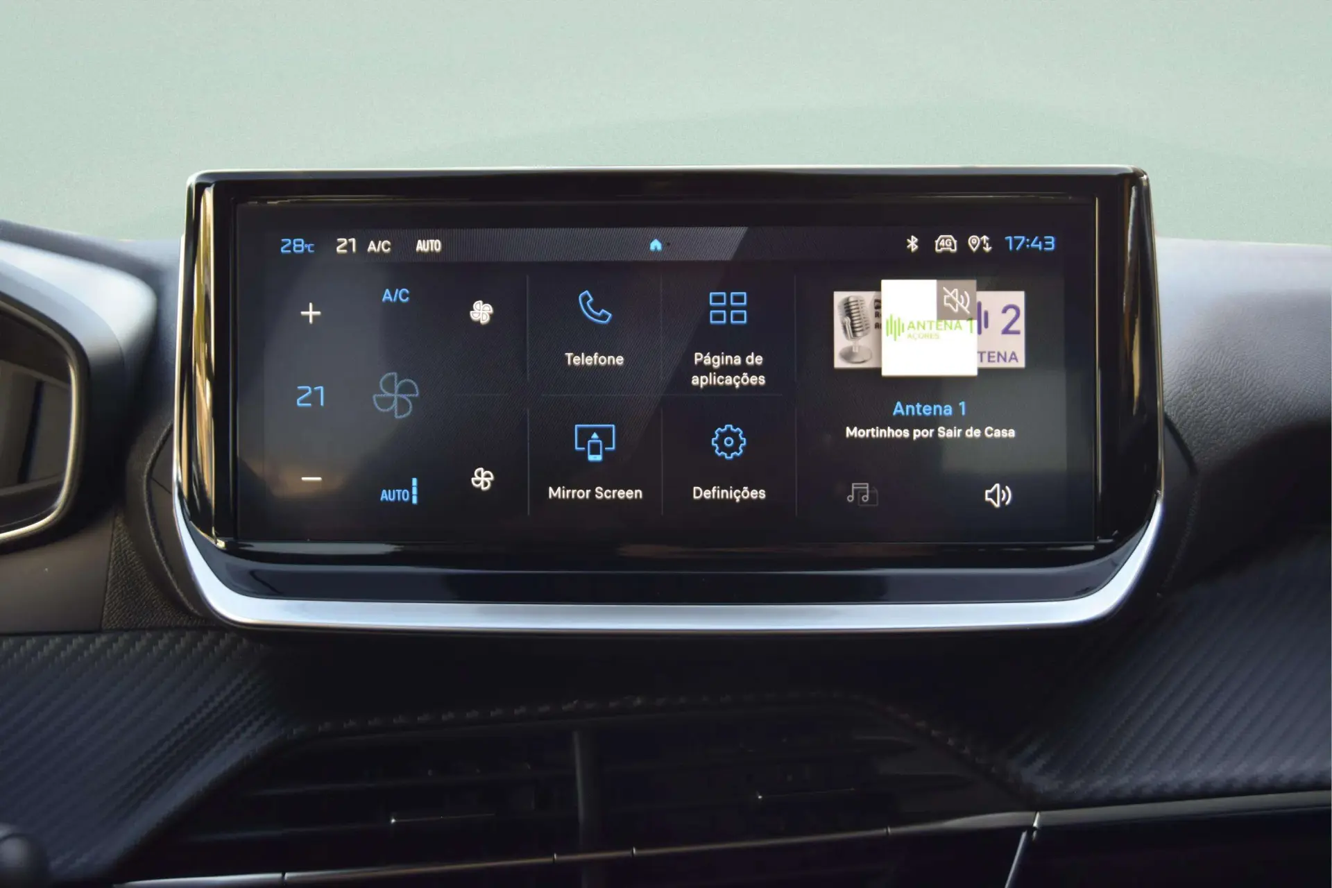 Peugeot 2008 1.2 Hybrid Allure e-DCS6 15