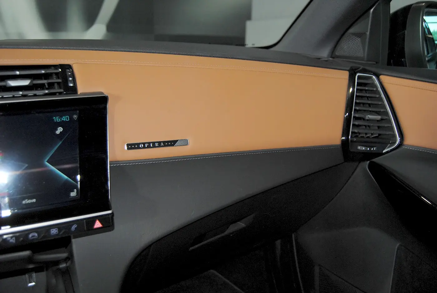 DS DS7 Crossback E- Tense 4x4 Opera 27