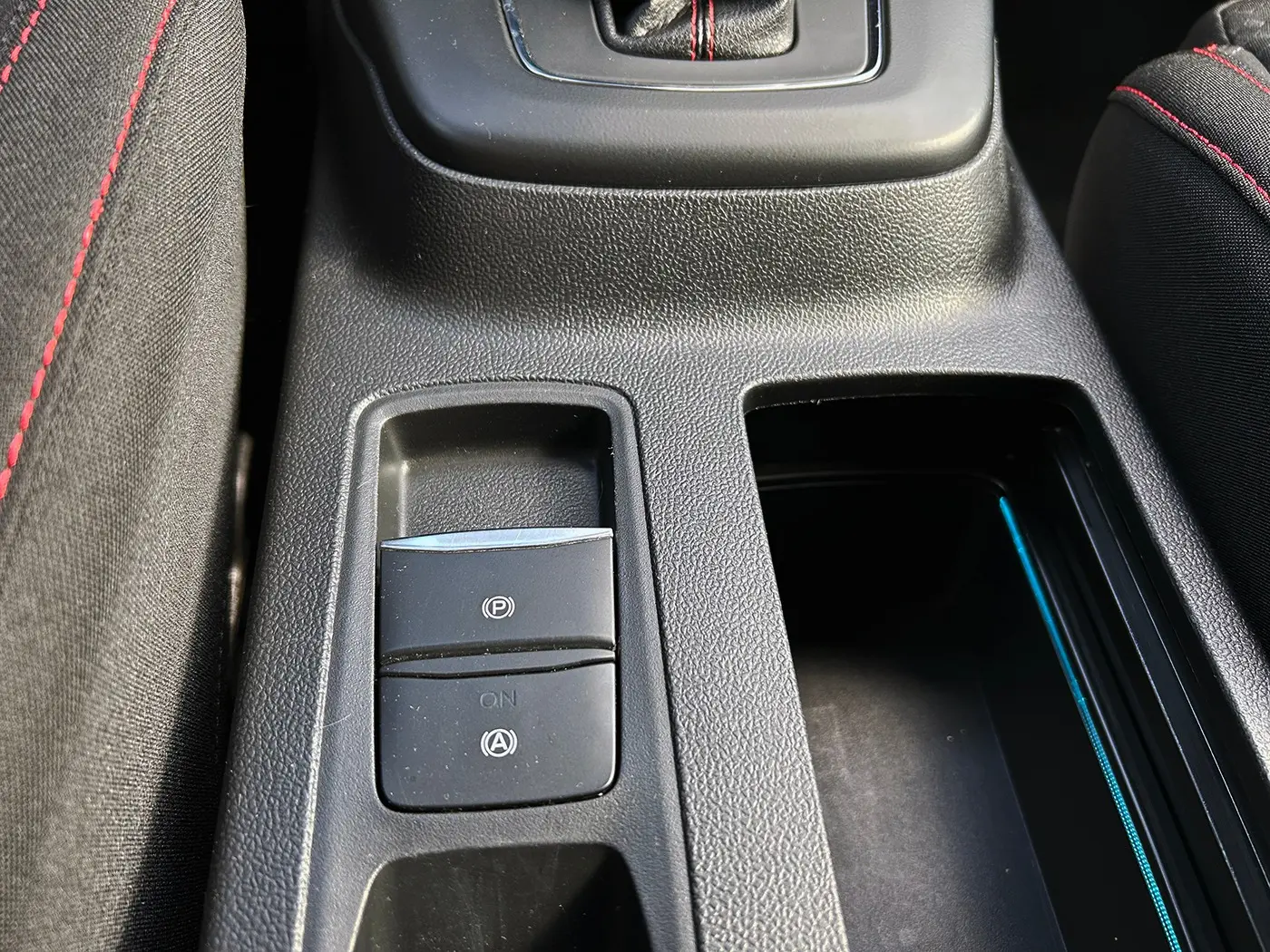 Ford Focus SW 1.0 EcoBoost ST-Line X Aut. 44