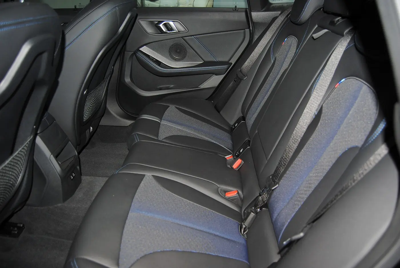 BMW 216 Gran Coupé d Pack Desportivo M 16