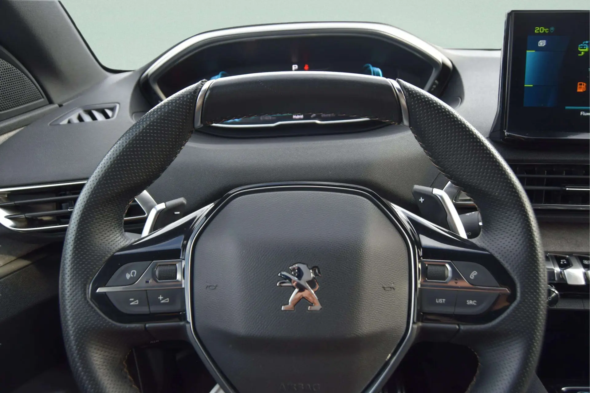 Peugeot 3008 1.6 HYBRID GT PACK e-EAT8 11