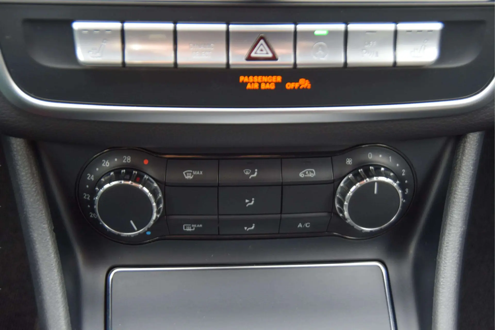 Mercedes-Benz CLA 180 d Shooting Brake AMG Line 20