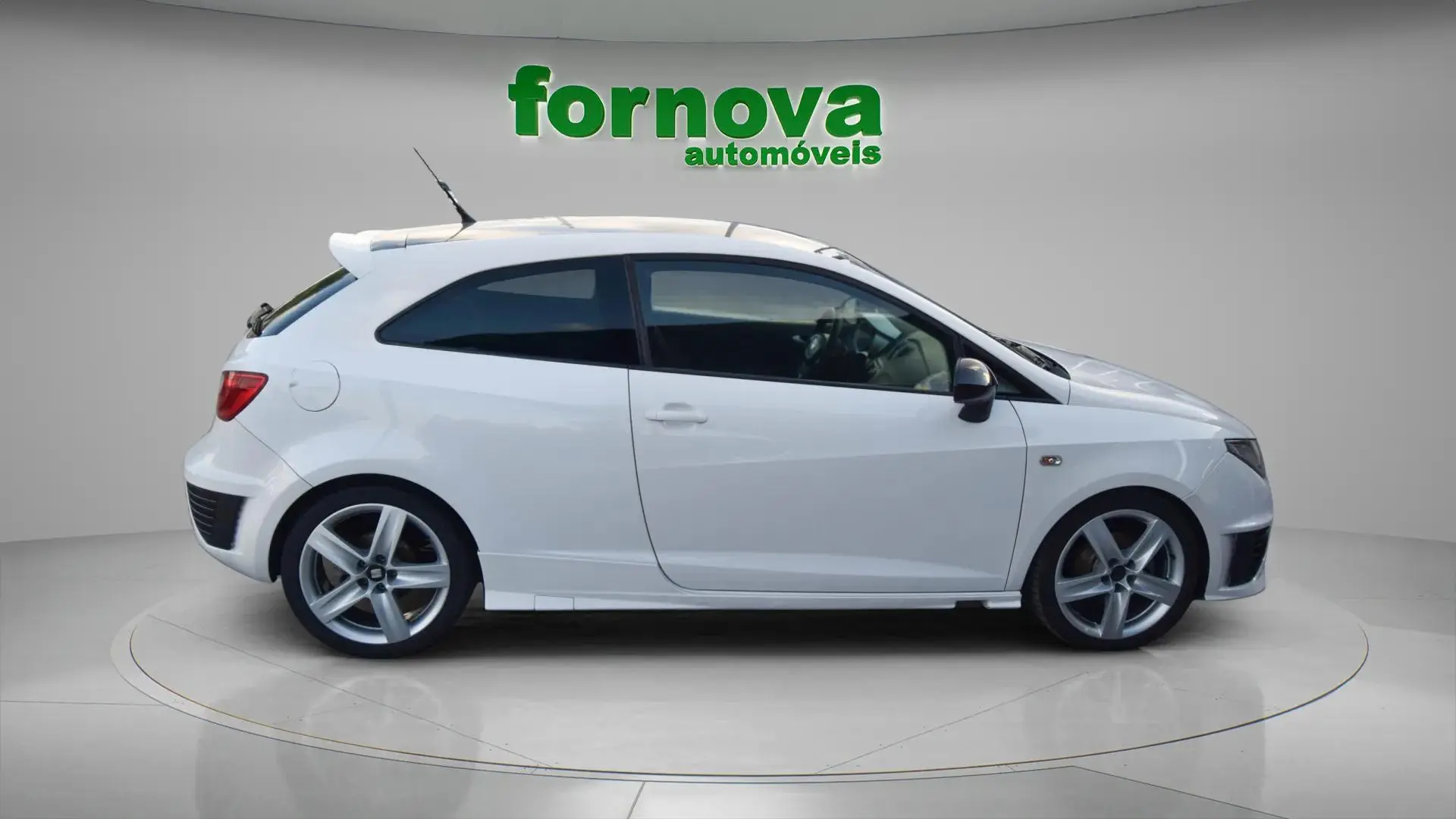 SEAT Ibiza 1.6 TDI Sport DPF 7